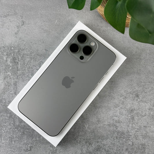Apple iPhone 15 Pro Natural Titanium (Unlocked)