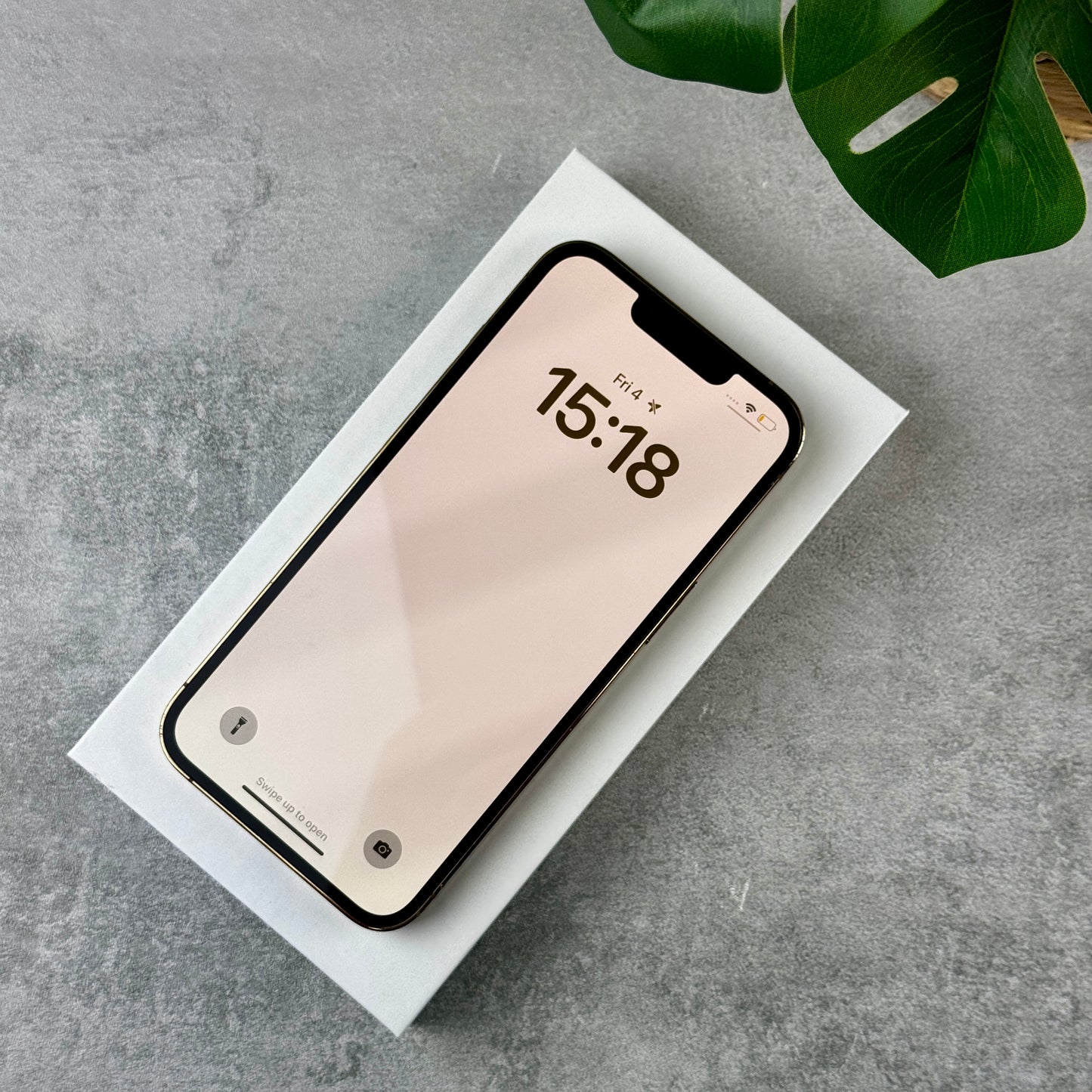 Apple iPhone 13 Pro Gold (Unlocked)