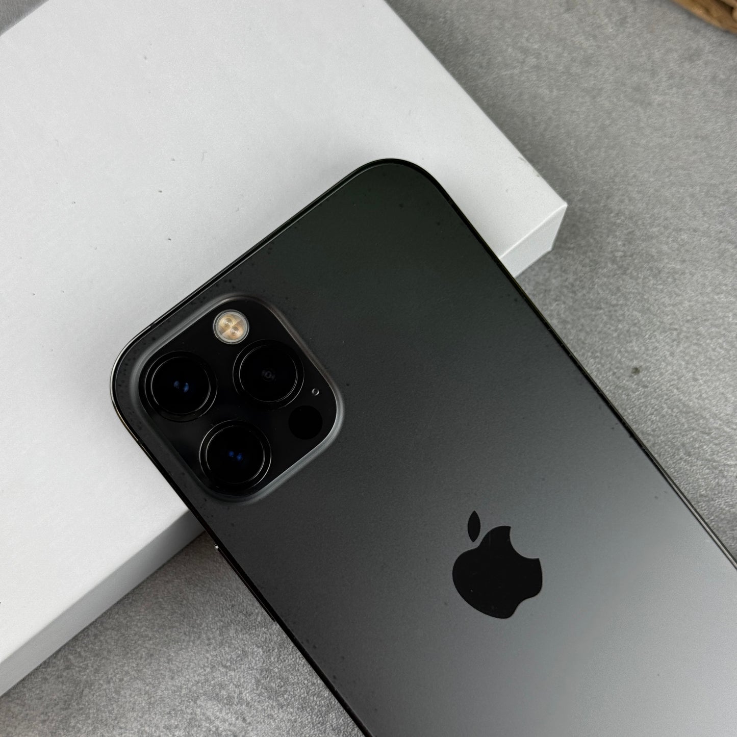 Apple iPhone 12 Pro Graphite (Unlocked)