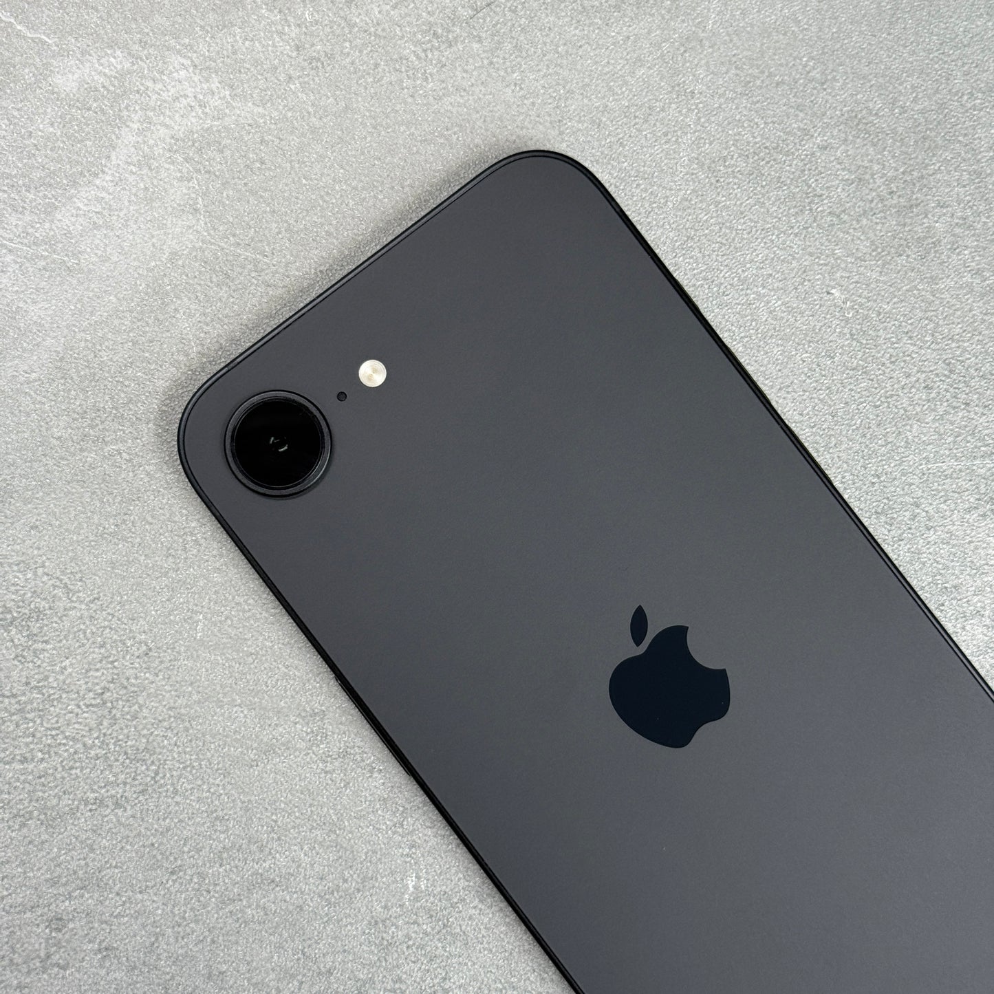 Apple iPhone 16e Black (Unlocked)