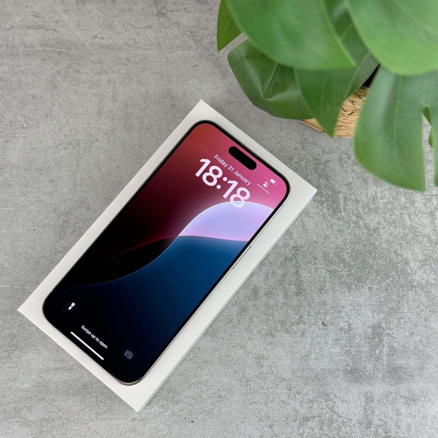 Apple iPhone 15 Pro Max White Titanium (Unlocked)