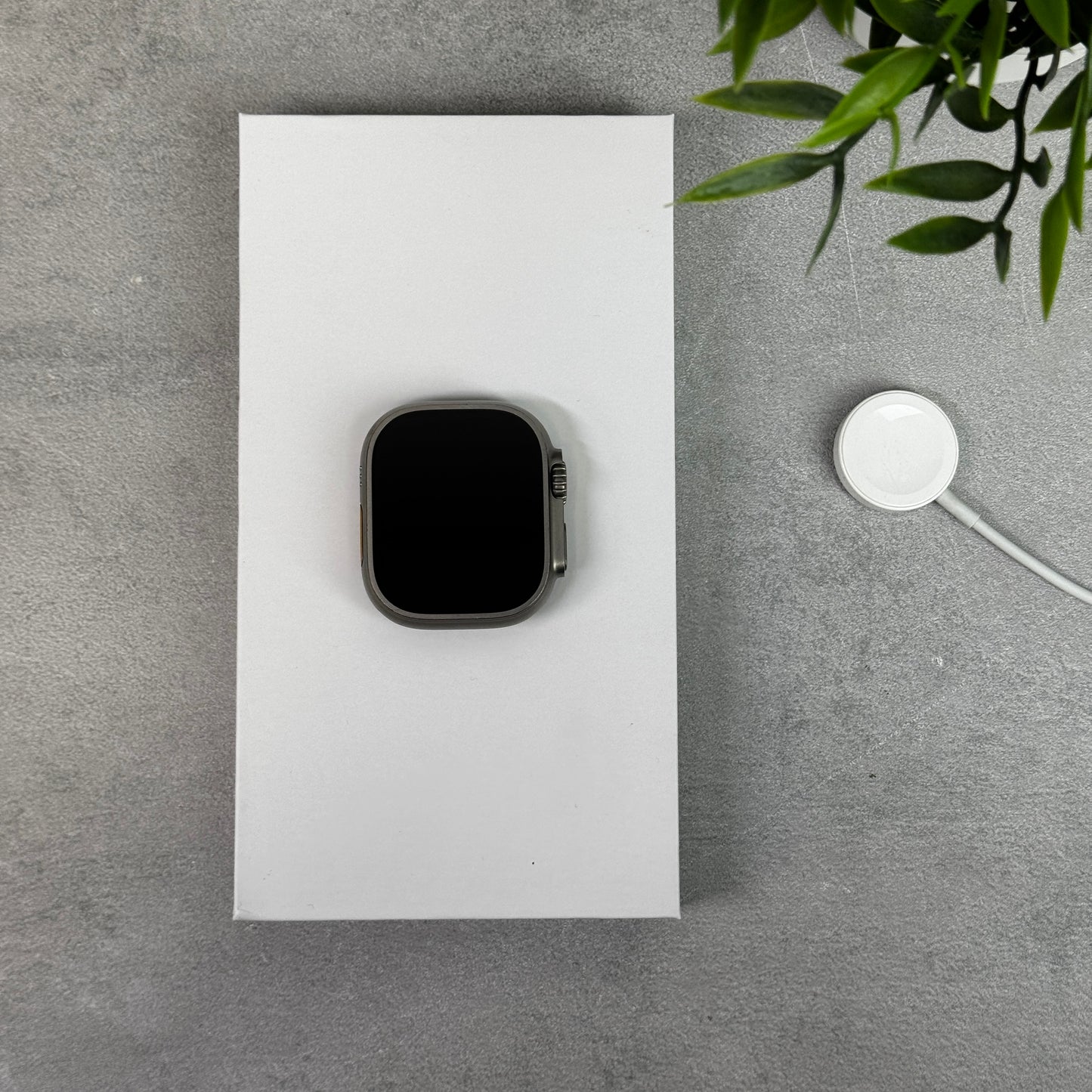 Apple Watch Ultra 49mm Titanium (GPS + Cellular)