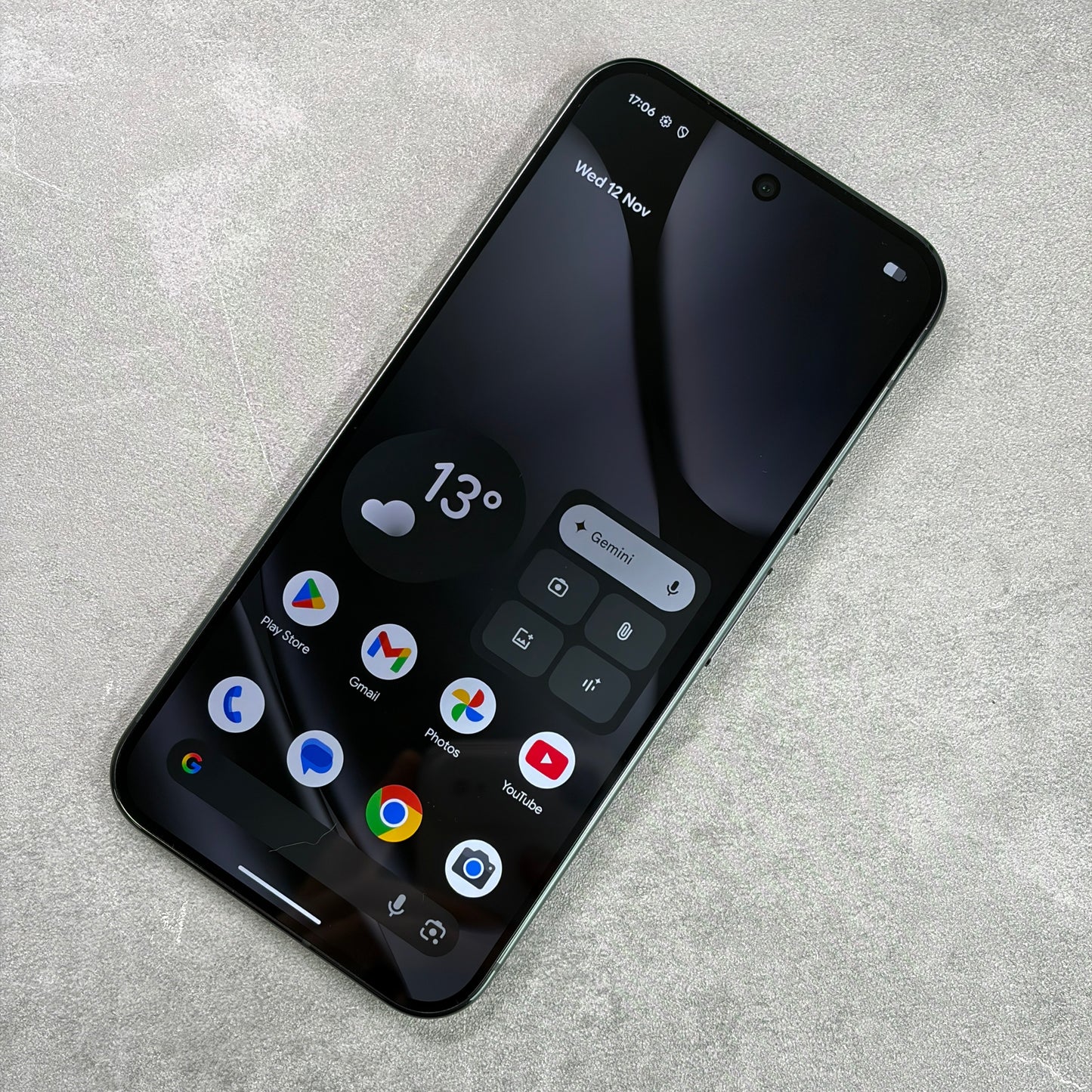 Google Pixel 10 Pro Obsidian (Unlocked)