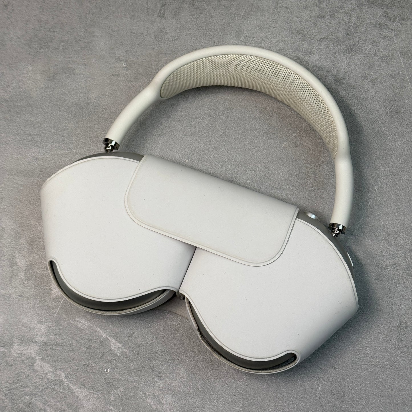 Apple AirPods Max (Lightning)