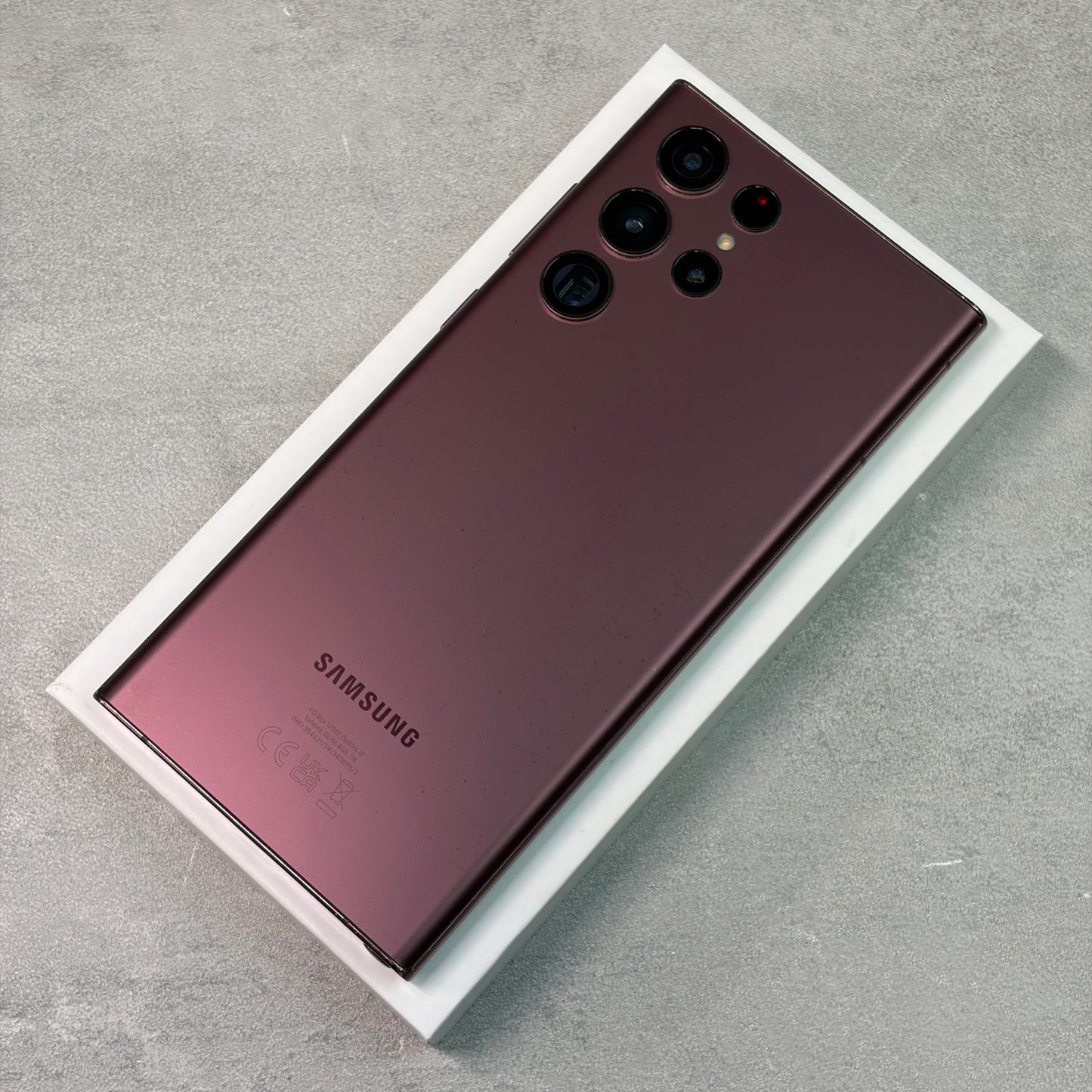 Samsung Galaxy S22 Ultra 256GB Burgundy (Unlocked)