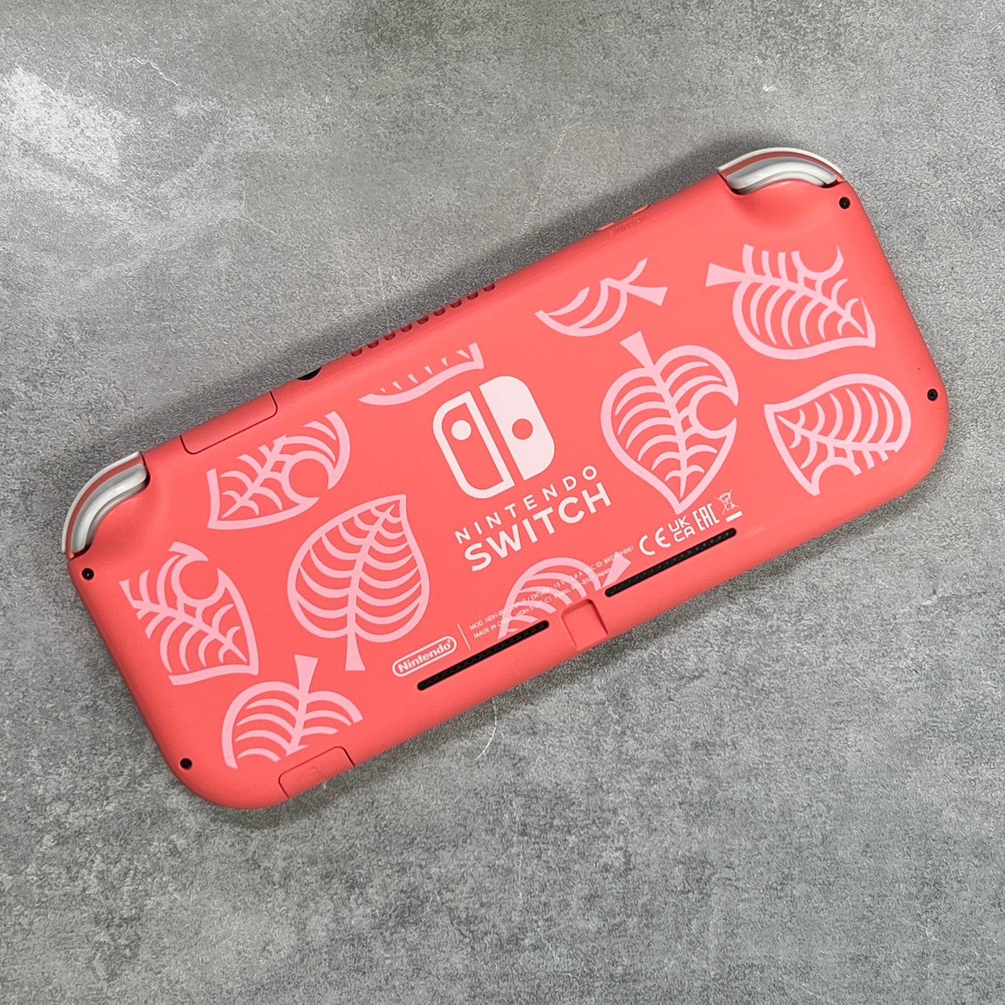 Nintendo Switch Lite Pink -Animal Crossing Edition-
