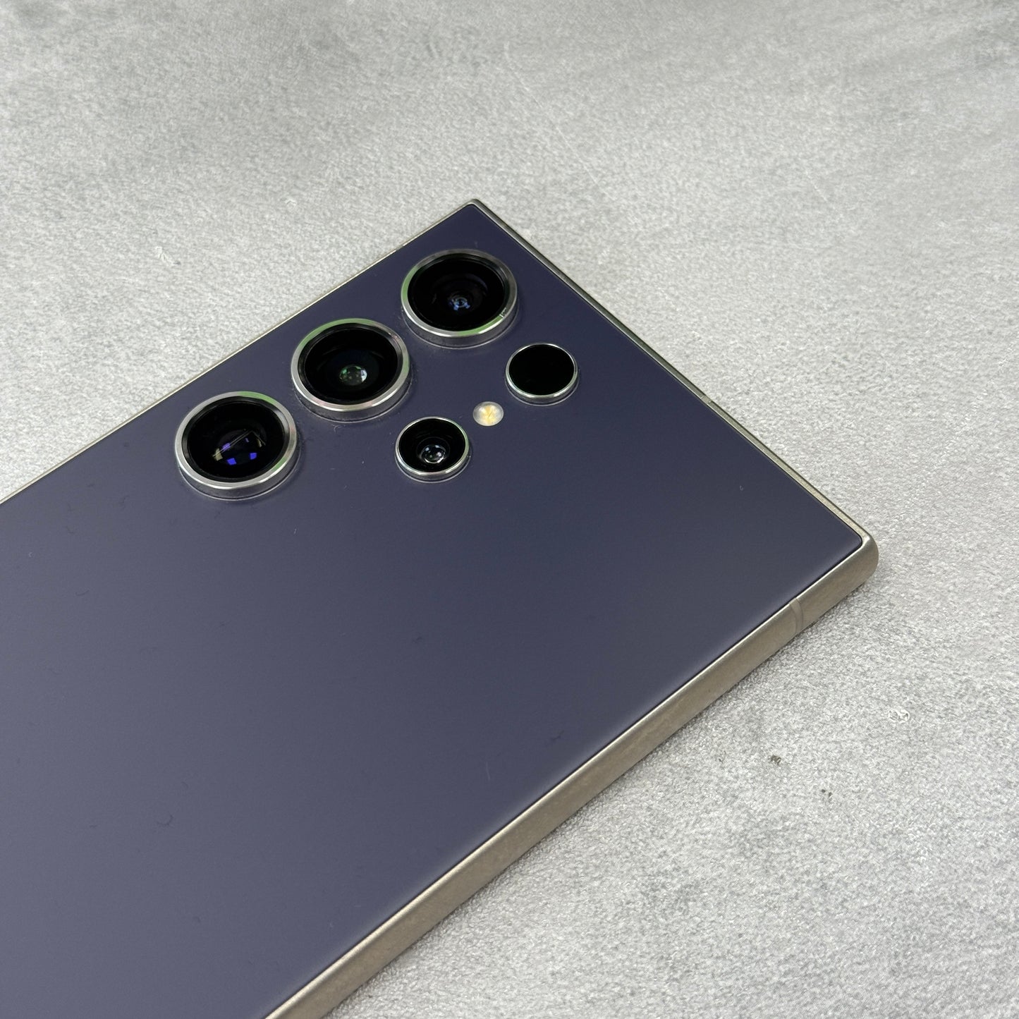 Samsung Galaxy S24 Ultra Titanium Violet (Unlocked)