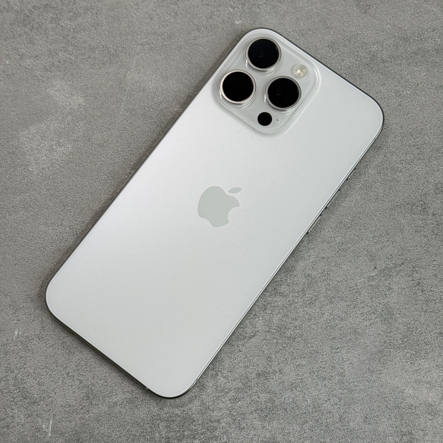 Apple iPhone 16 Pro Max White Titanium (Unlocked)