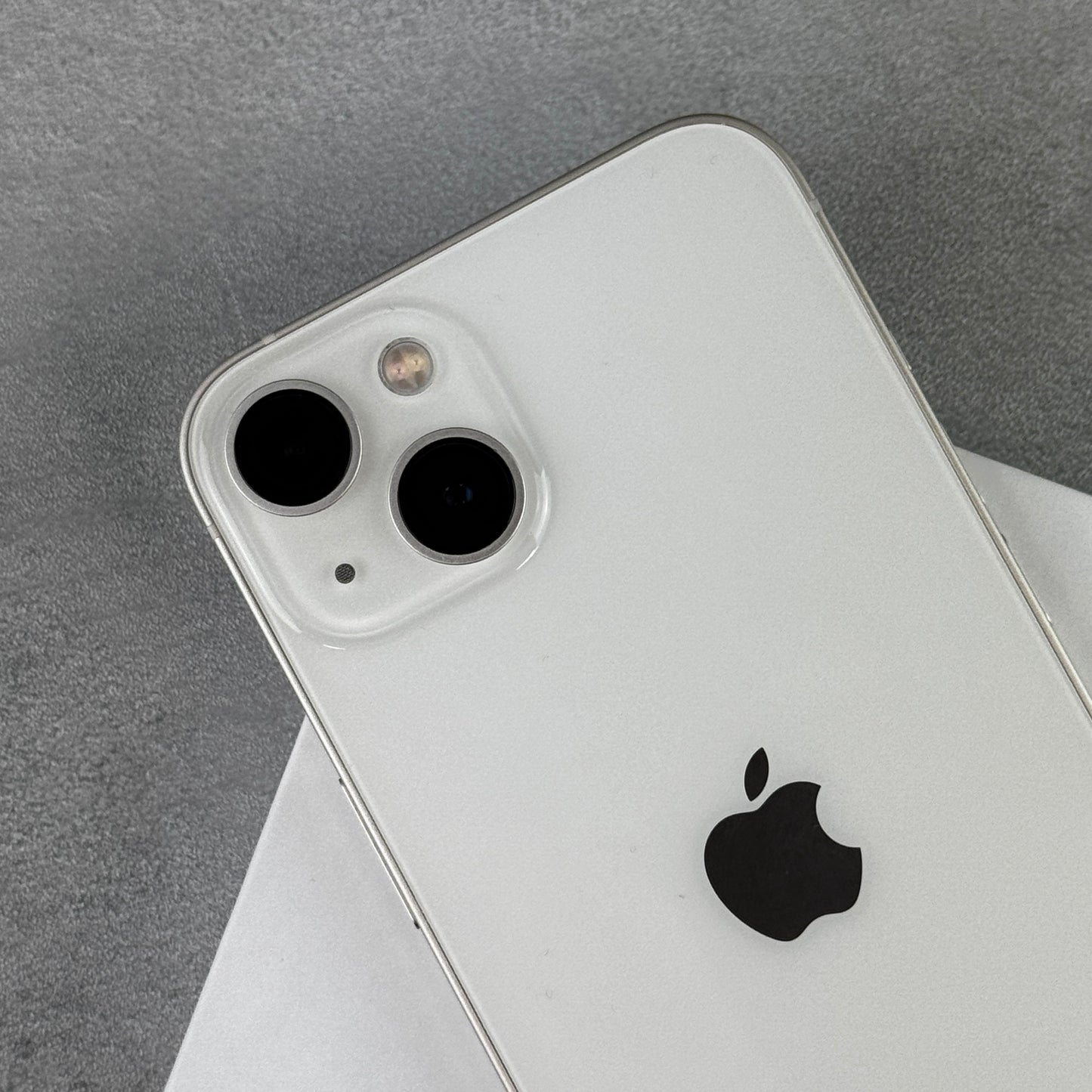 Apple iPhone 13 Starlight (Unlocked)