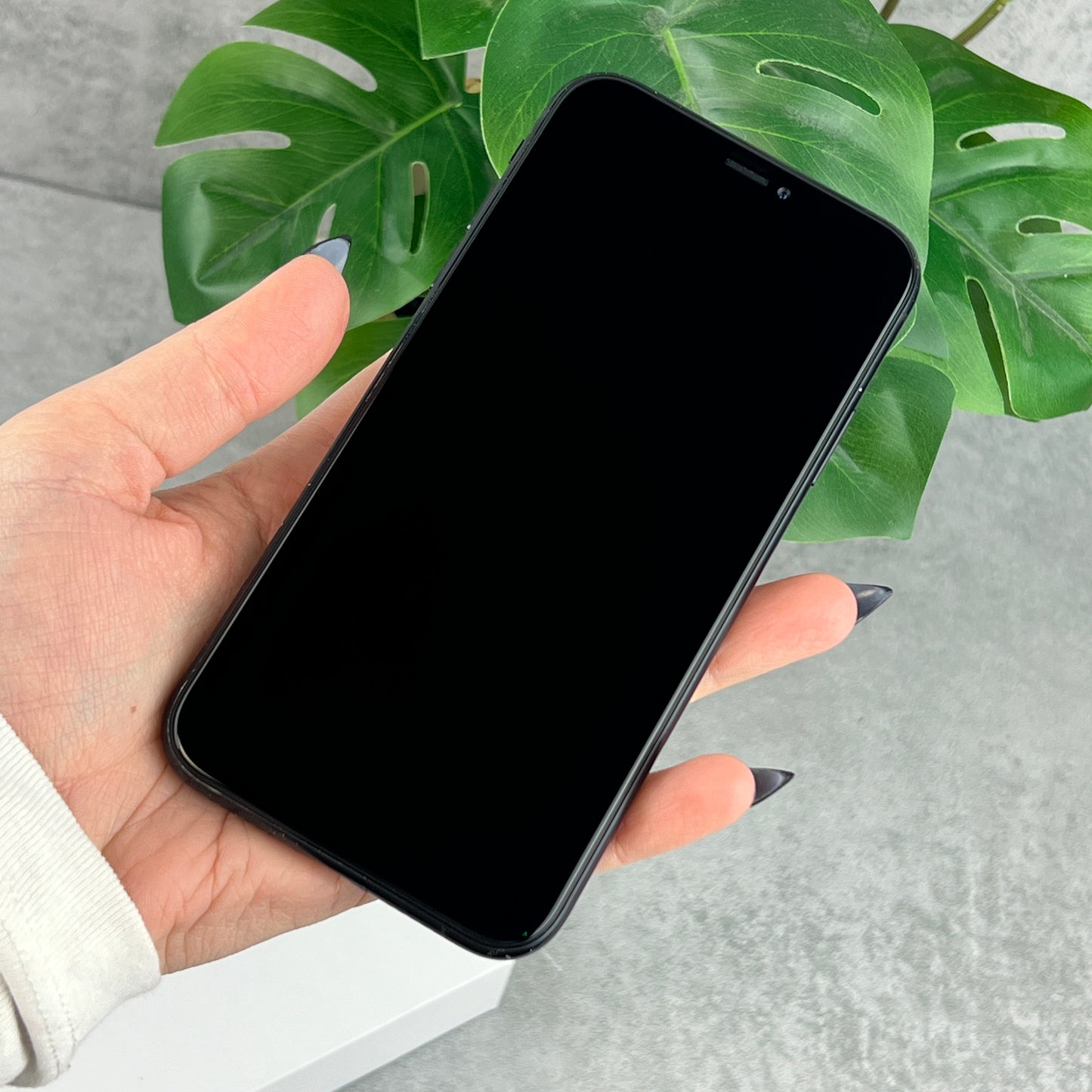 Apple iPhone XR 64GB Black (CLEARANCE)