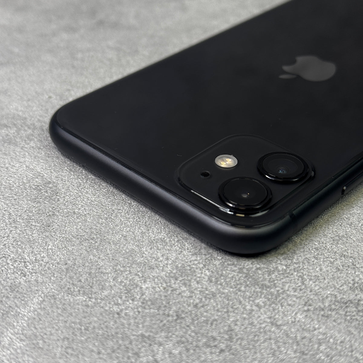 Apple iPhone 11 64GB Black – Unit 1122 (Unlocked)