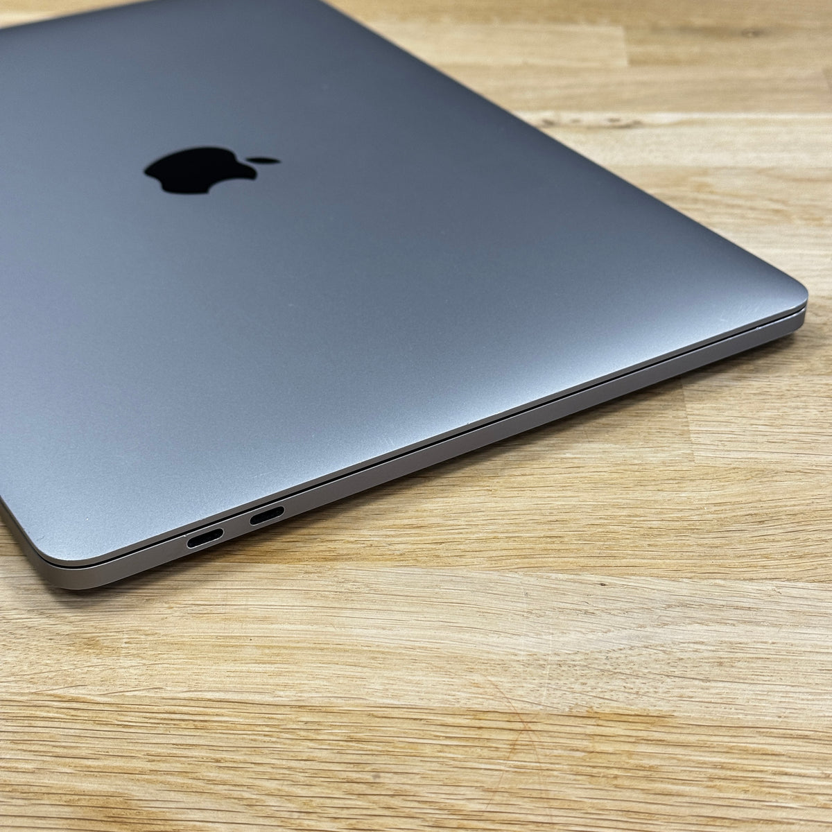 Apple MacBook Pro 13-inch, 2019 (A2159) 128GB Grey (Unlocked)