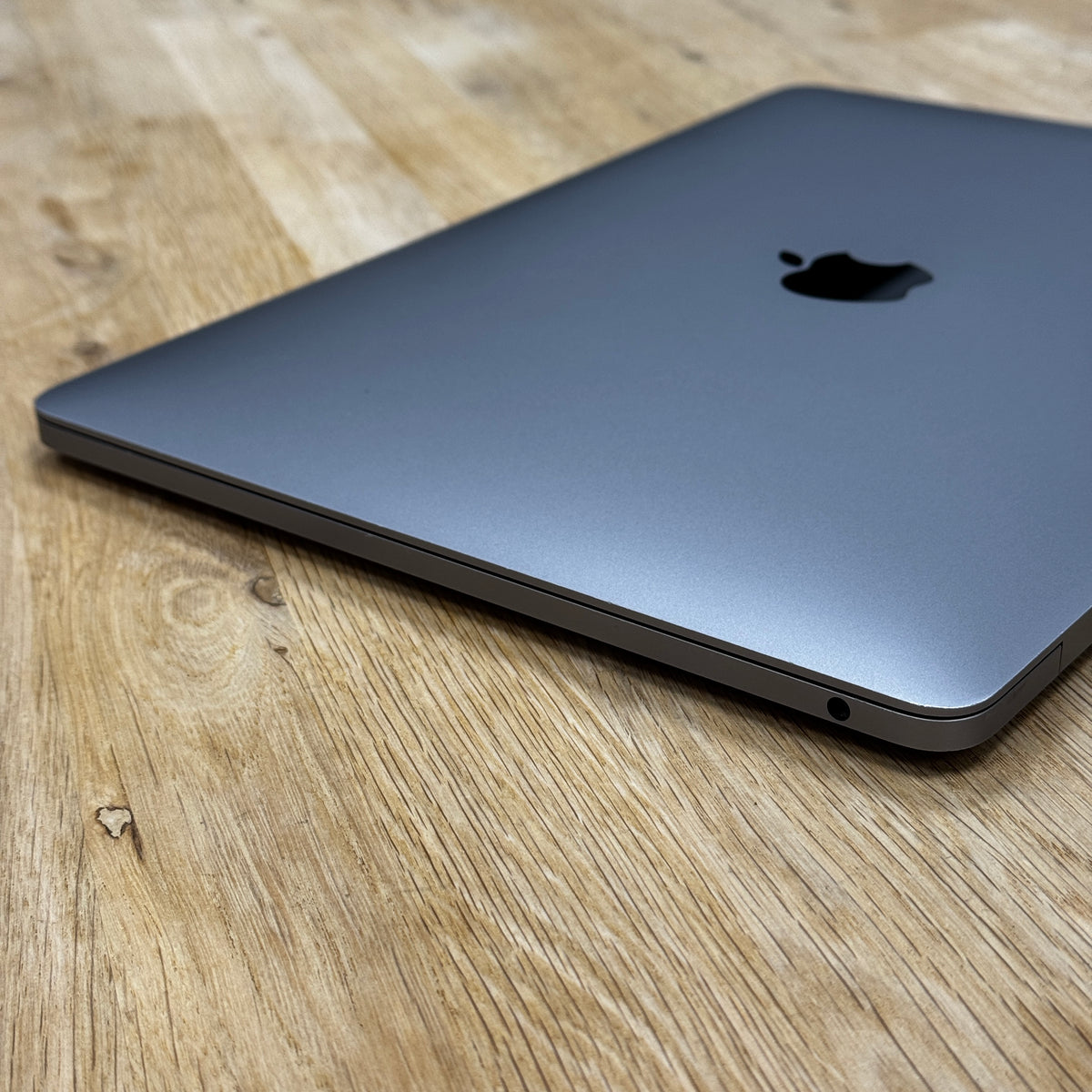 Apple MacBook Pro 13-inch, 2019 (A2159) 128GB Grey (Unlocked)