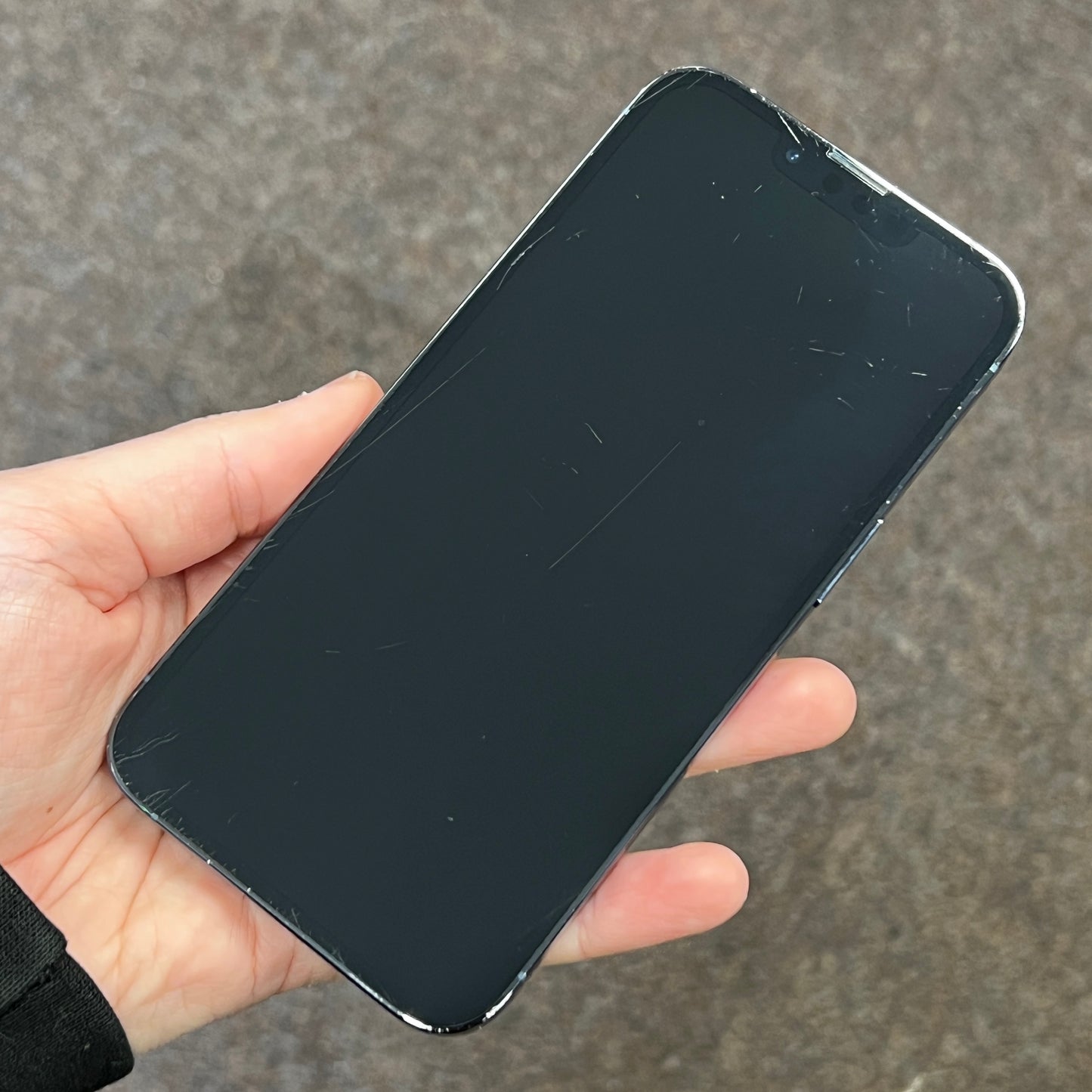 Apple iPhone 13 Pro Sierra 256GB Blue (Deep Scratching to Display)