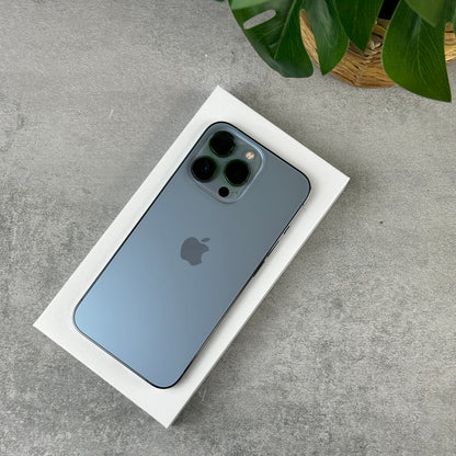 Apple iPhone 13 Pro Sierra Blue (Unlocked)