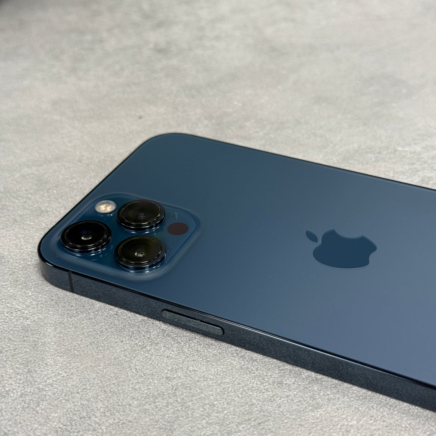 Apple iPhone 12 Pro Max Pacific Blue (Unlocked)