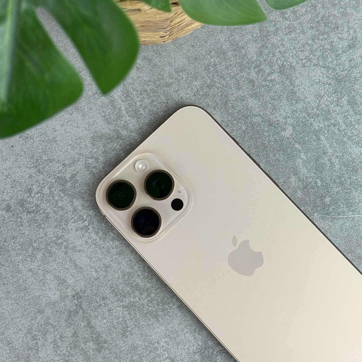 Apple iPhone 16 Pro Max Desert Titanium (Unlocked)