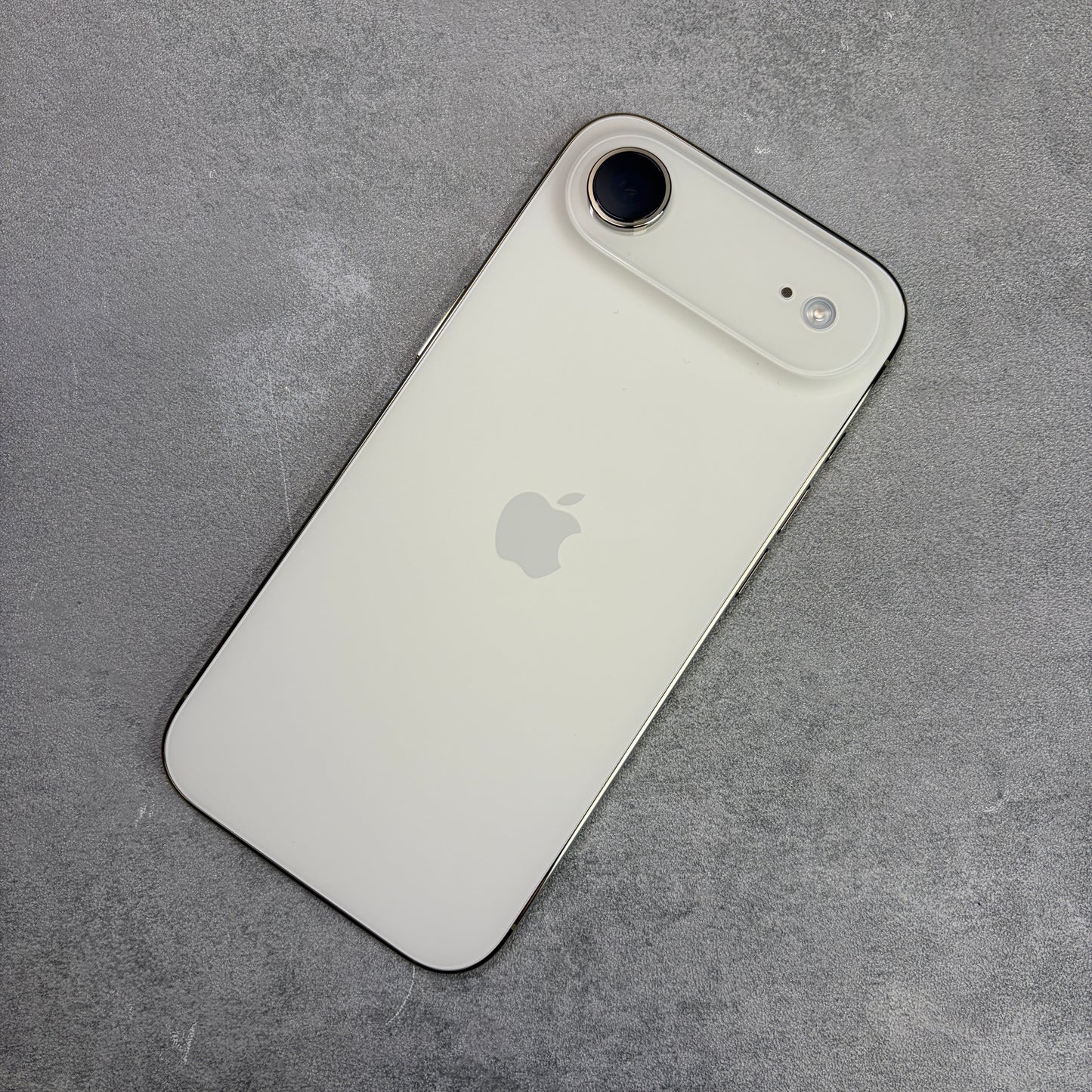 Apple iPhone Air Light Gold (Unlocked)
