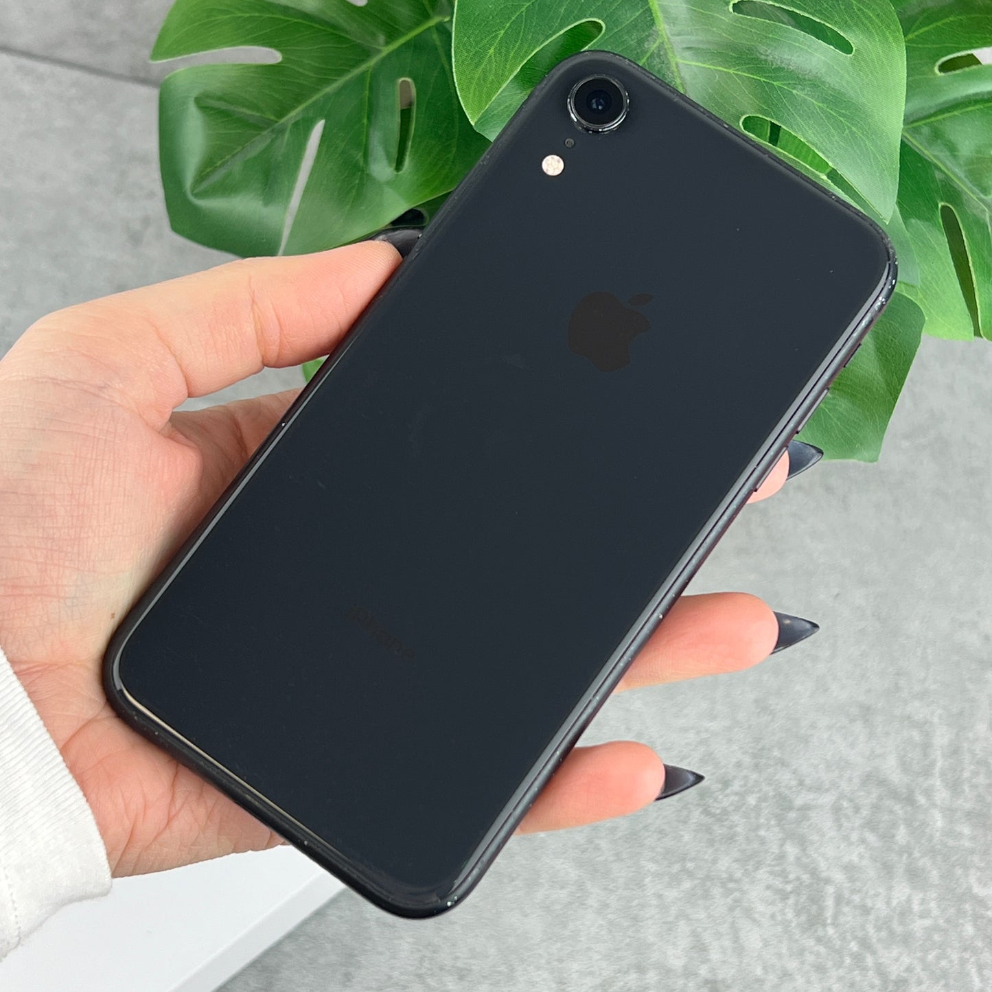 Apple iPhone XR 64GB Black (CLEARANCE)