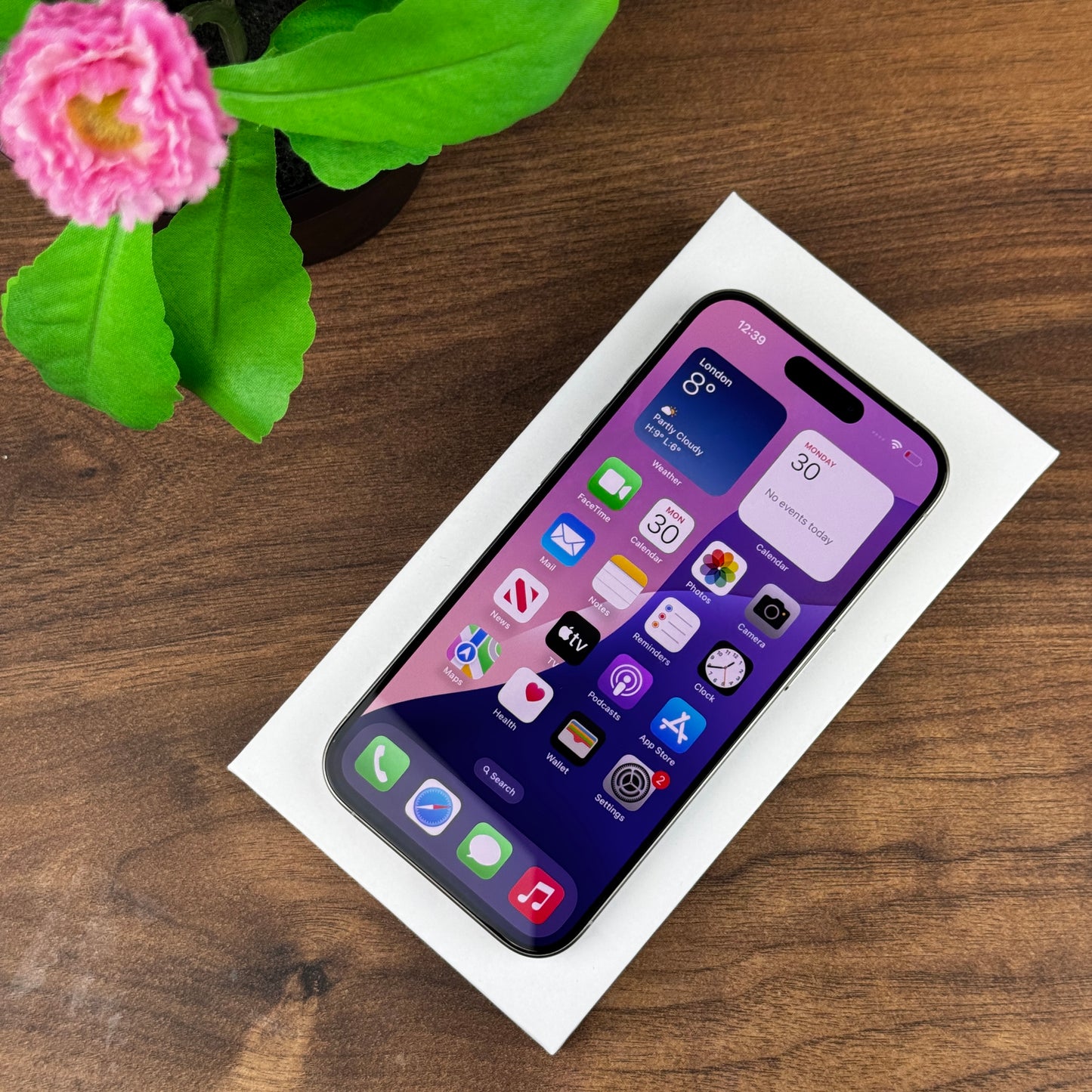 Apple iPhone 15 Pro White Titanium (Unlocked)