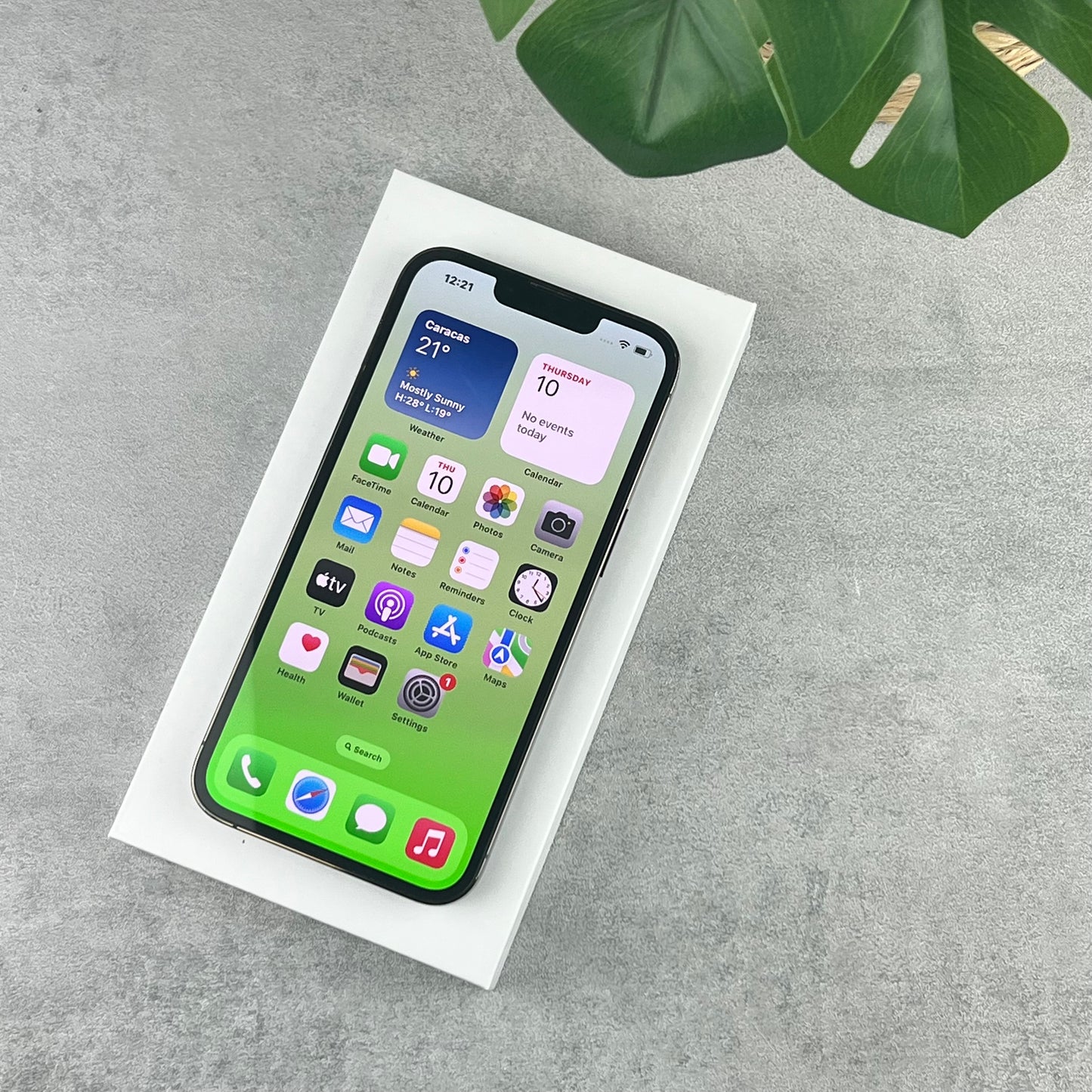 Apple iPhone 13 Pro Alpine Green (Unlocked)