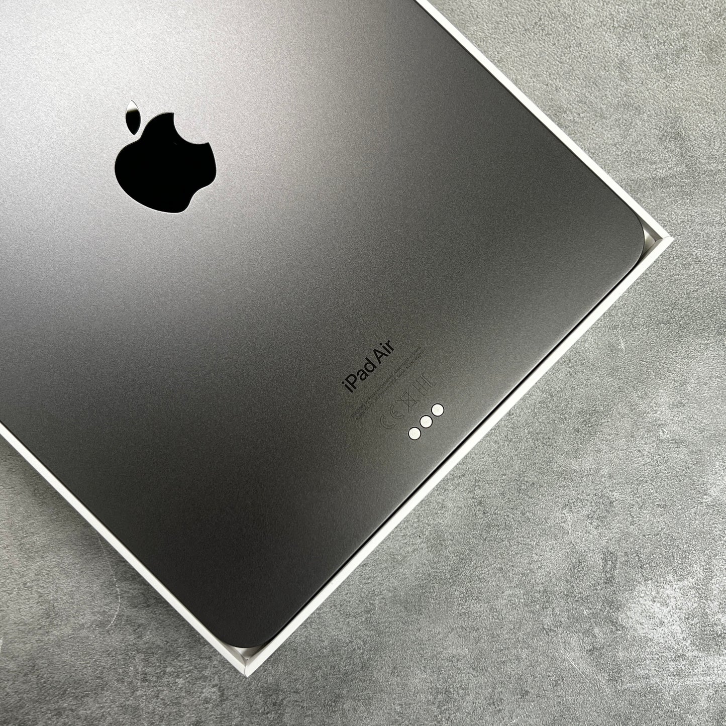 Apple iPad Air 5th Gen 64GB Space Grey (2022)