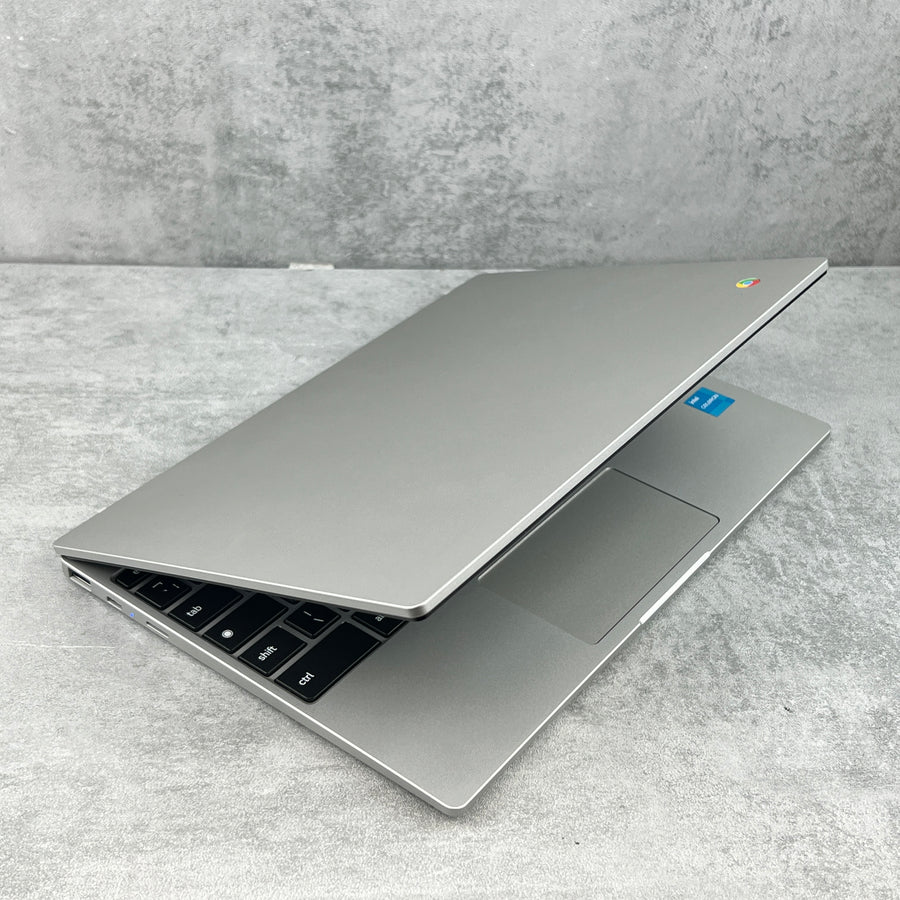 Samsung Galaxy Chromebook Go 64GB Silver