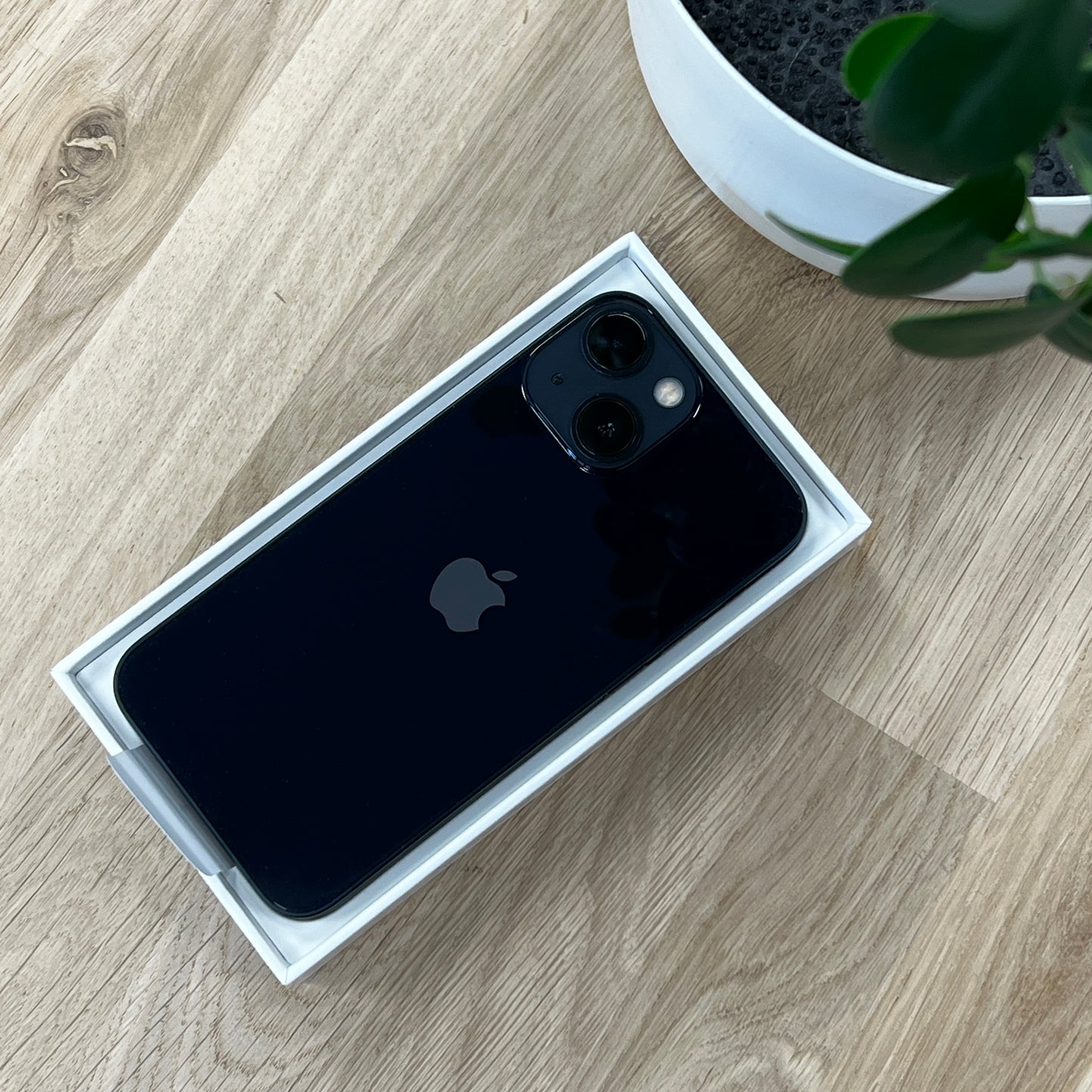 Apple iPhone 13 Mini in Black (Unlocked)