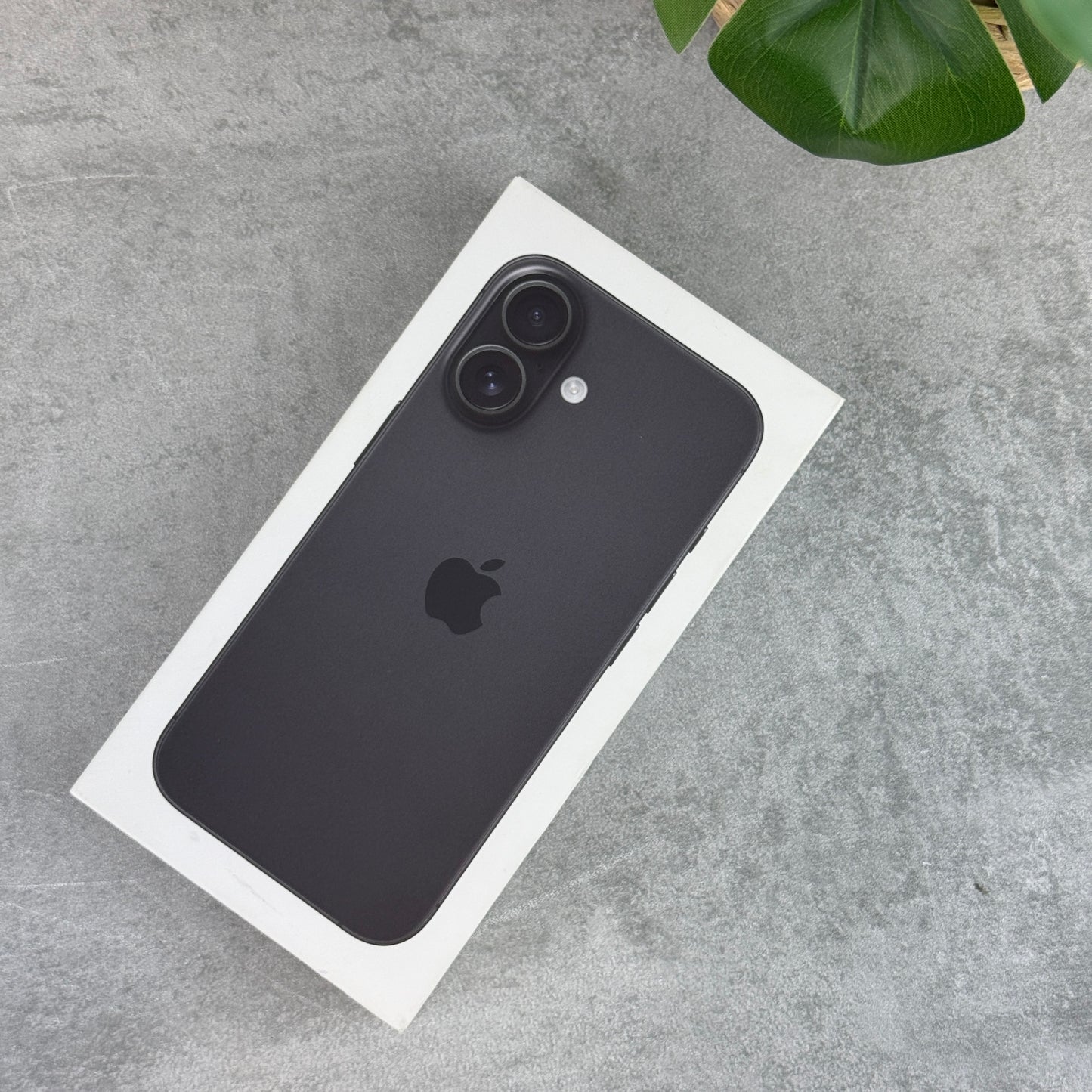 Apple iPhone 16 Black (Unlocked)