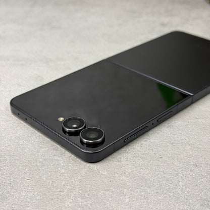 Samsung Galaxy Z Flip7 Jetblack (Unlocked)