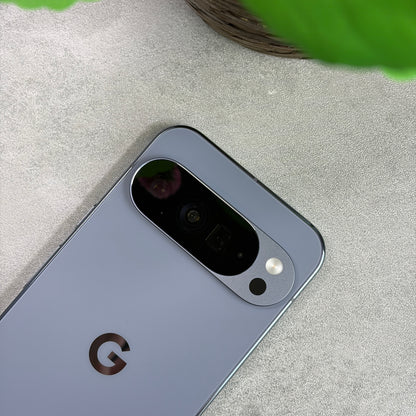 Google Pixel 10 Pro XL Moonstone (Unlocked)