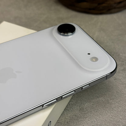 Apple iPhone Air Sky Blue (Unlocked)