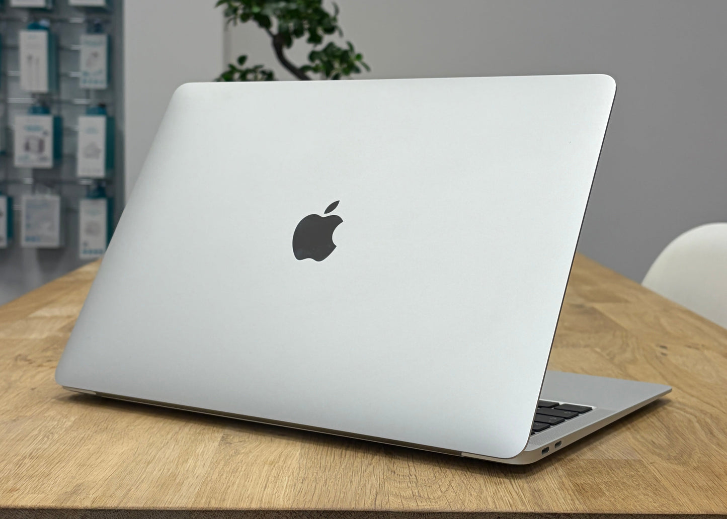 Apple MacBook Air 13-Inch 2020 Silver 256GB | 8GB | Intel i3 1.1GHz