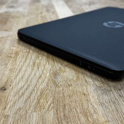HP Chromebook (11-v51sa) Google Chrome OS | 16GB Storage.
