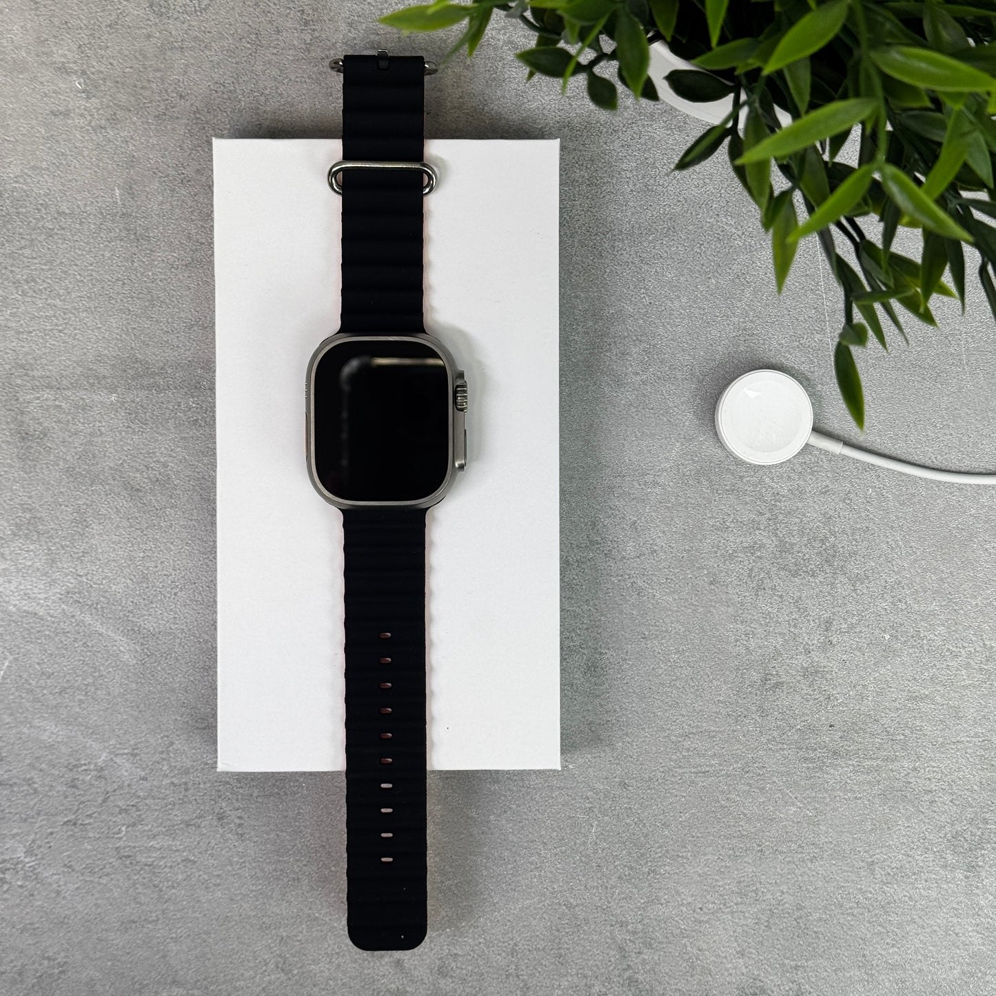 Apple Watch Ultra 49mm Titanium (GPS + Cellular)