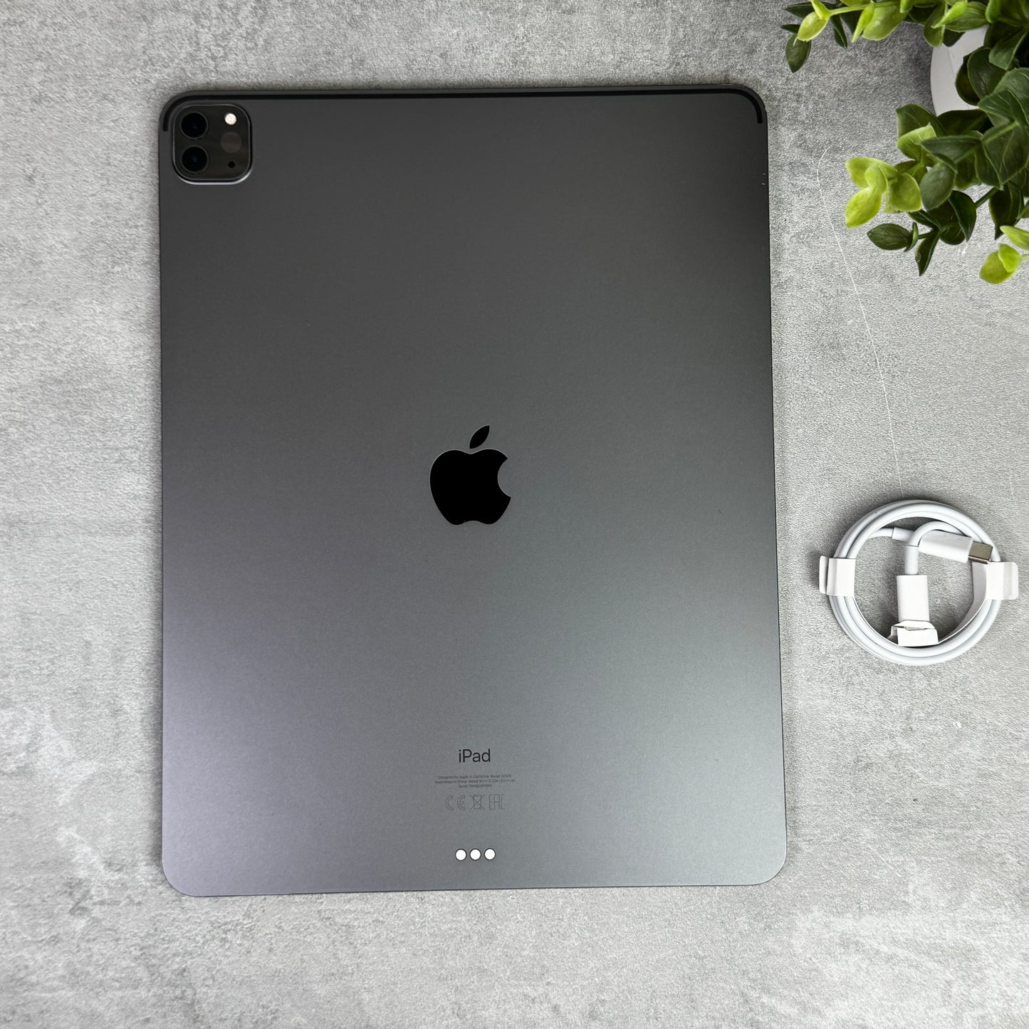 Apple iPad Pro 12.9-inch (5th Gen) Space Grey