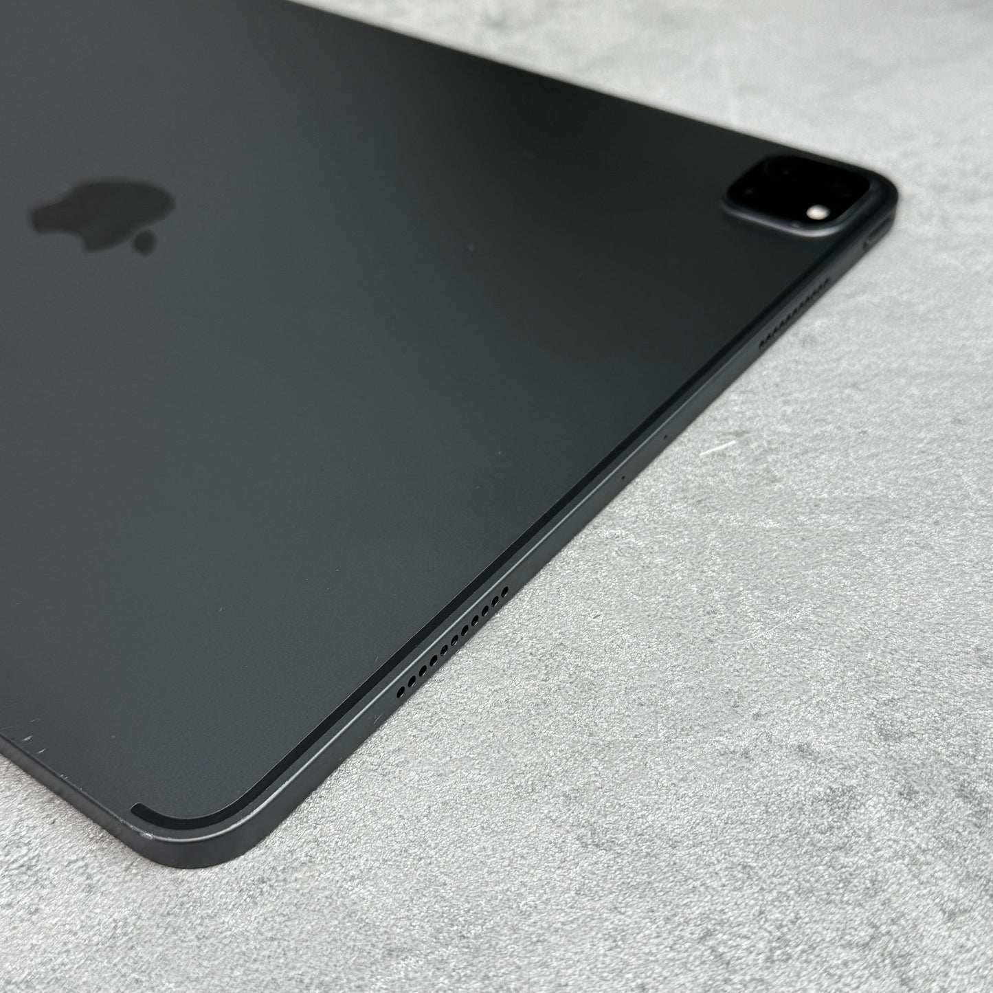 Apple iPad Pro 12.9-inch (5th Gen) Space Grey