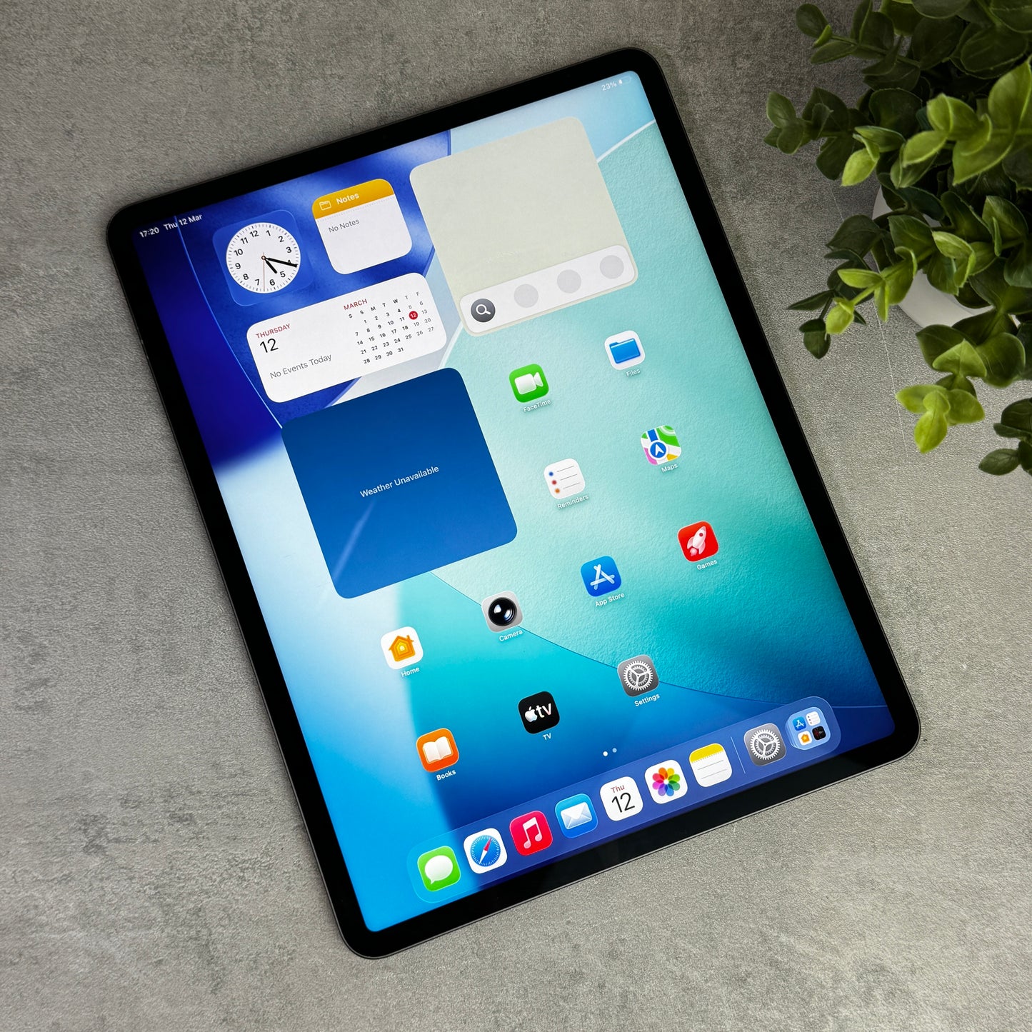 Apple iPad Pro 12.9-inch (5th Gen) Space Grey