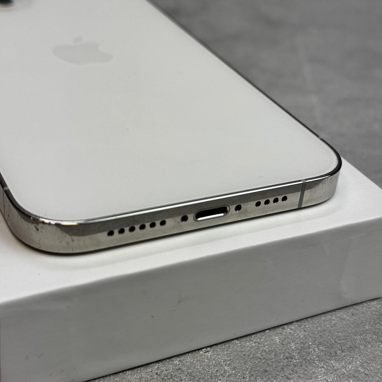 Apple iPhone 12 Pro Max 128GB White (Unlocked)