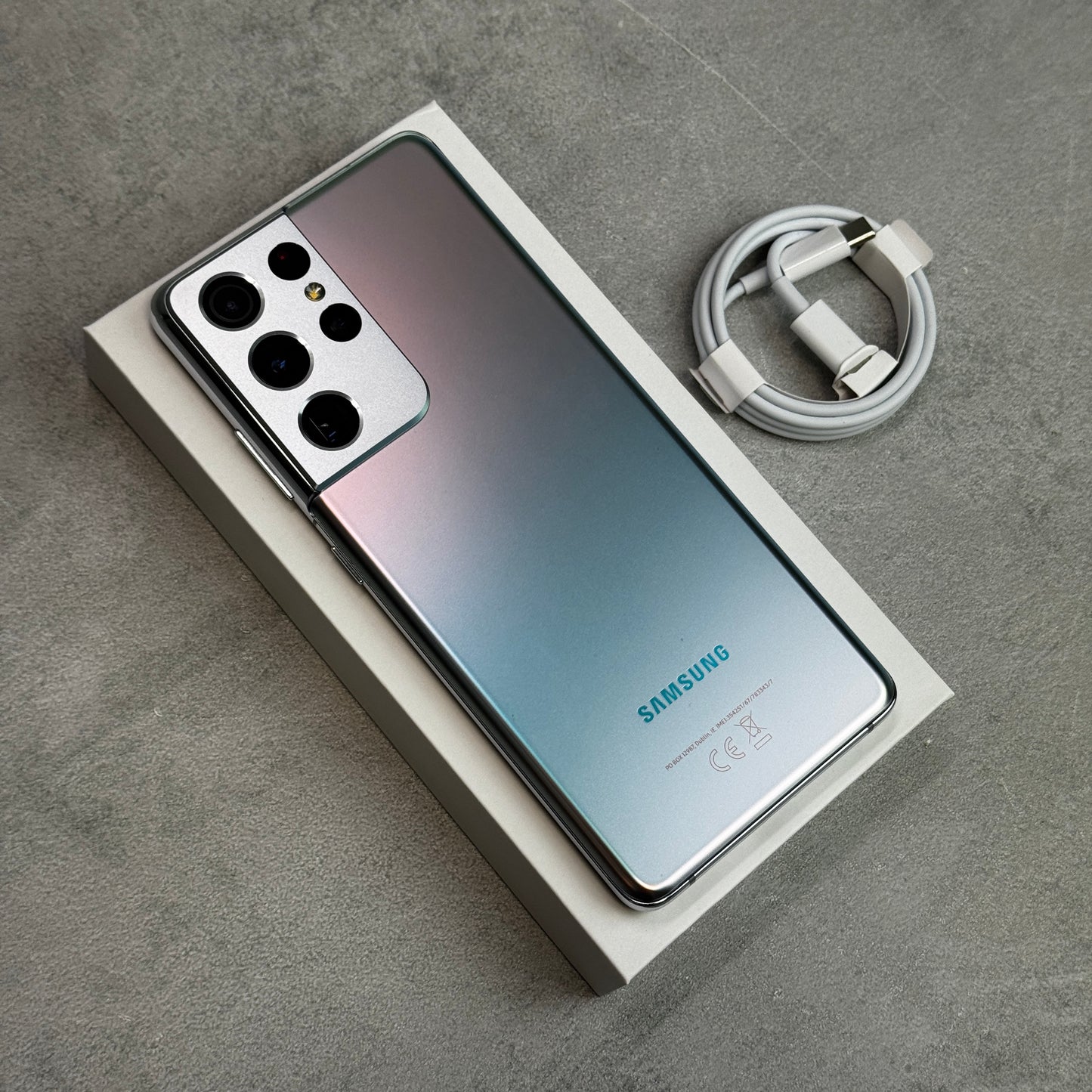 Samsung Galaxy S21 Ultra 128GB (Unlocked) *MARK ON LCD*