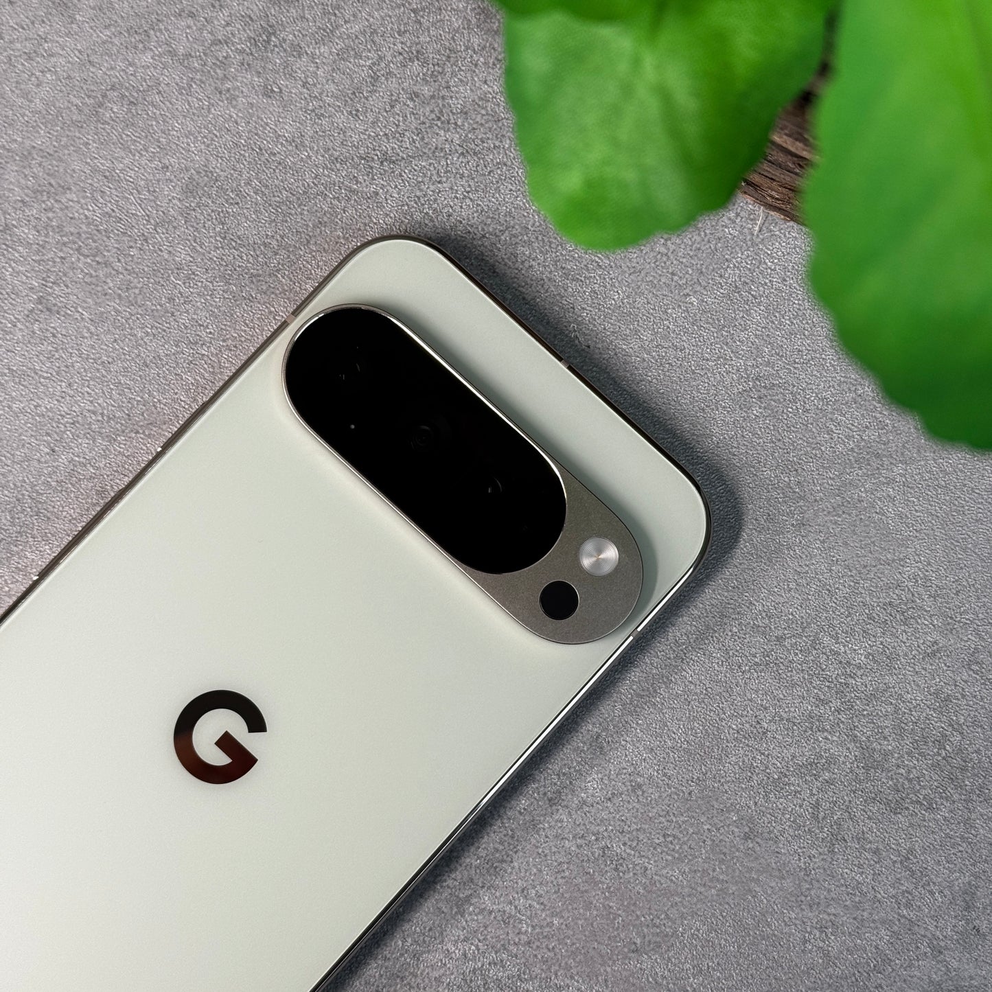 Google Pixel 10 Pro XL Jade (Unlocked)
