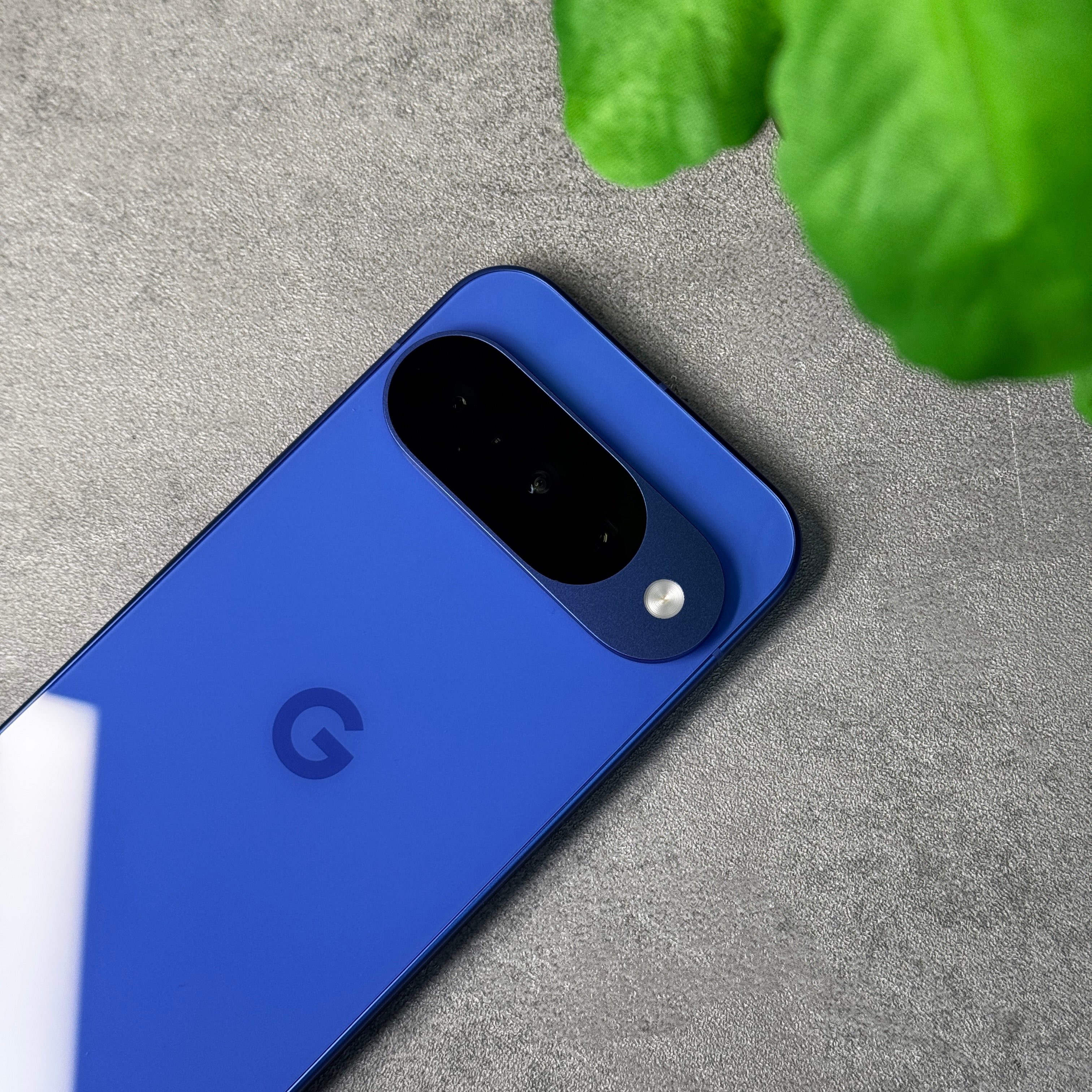 Google Pixel 10 Indigo Blue Refurbished – Unlocked | Calatech
