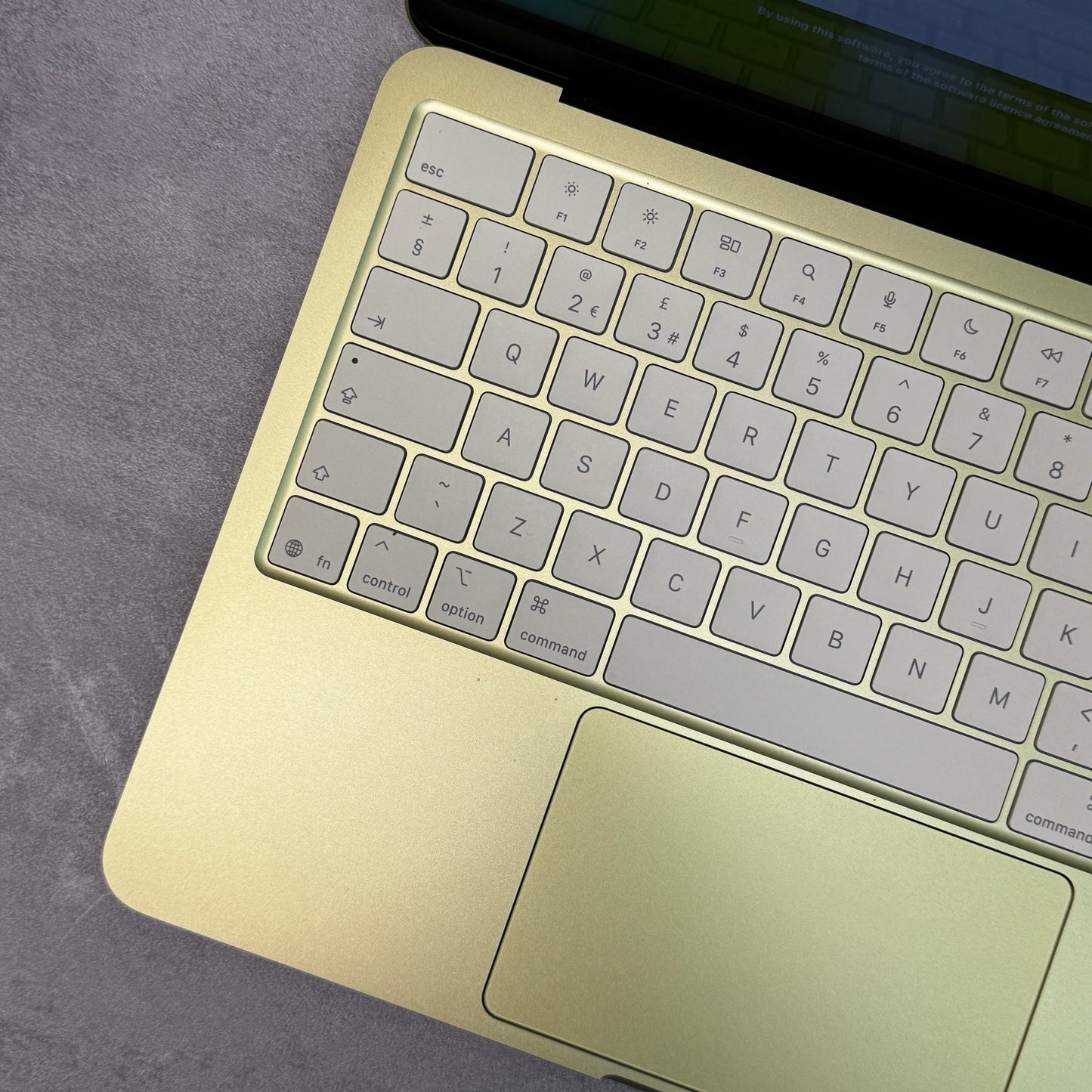 Apple MacBook Neo 256GB Citrus