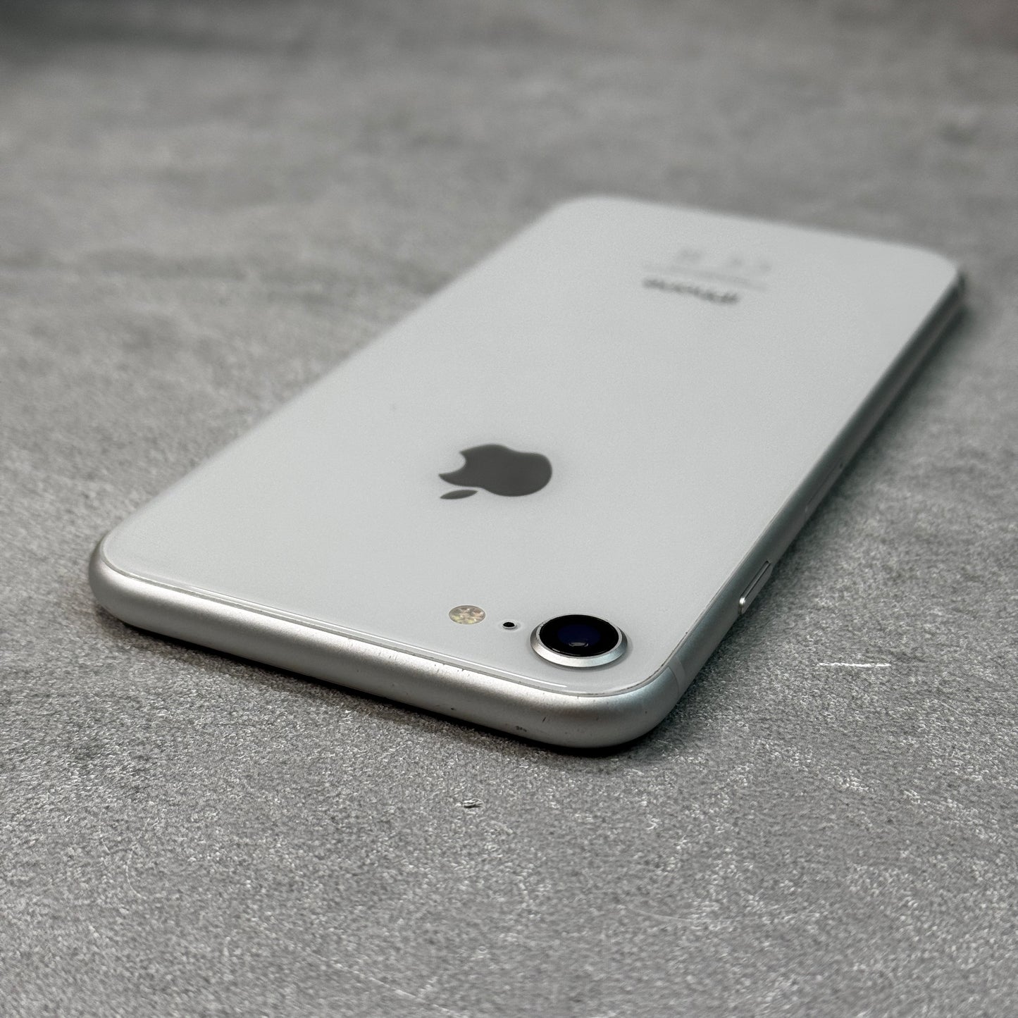 Apple iPhone 8 64GB Silver (Unlocked)