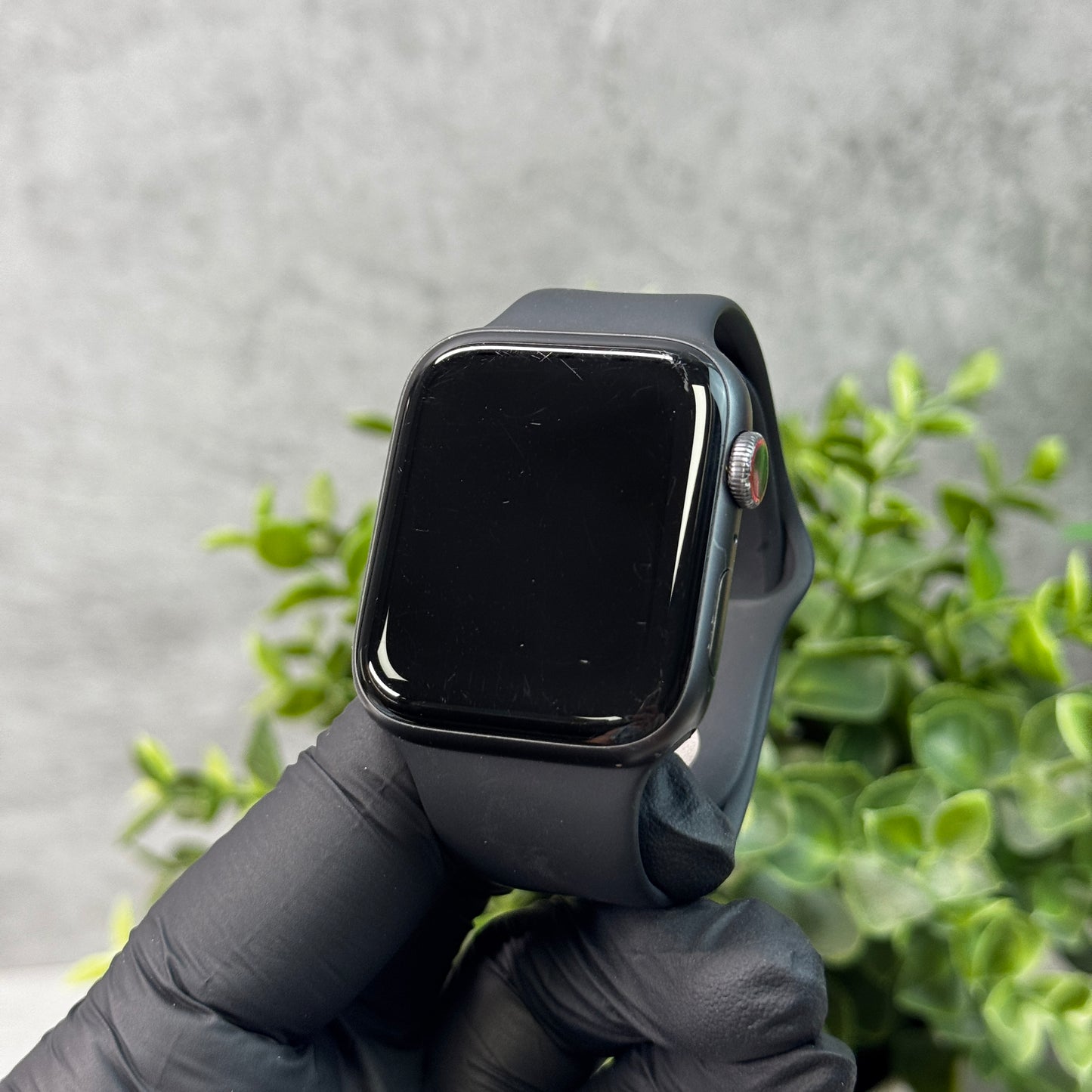 Apple Watch Series 5 44mm GPS + Cellular 32GB Black