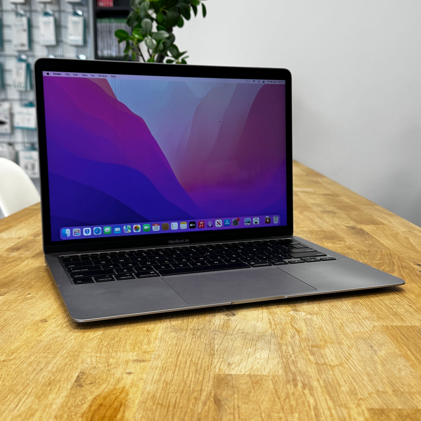 Apple Macbook Air 256GB Grey (Unlocked)