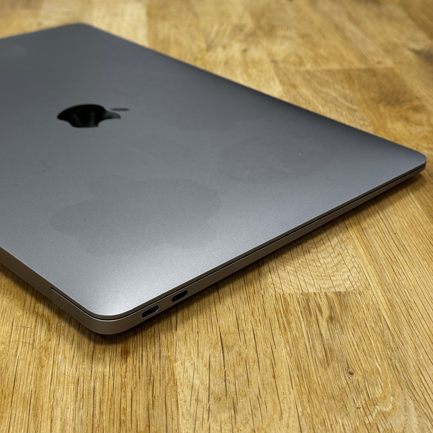 Apple Macbook Air 256GB Grey (Unlocked)