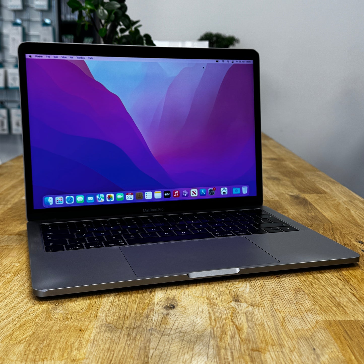Apple MacBook Pro 13-Inch 2016 i7 16GB RAM