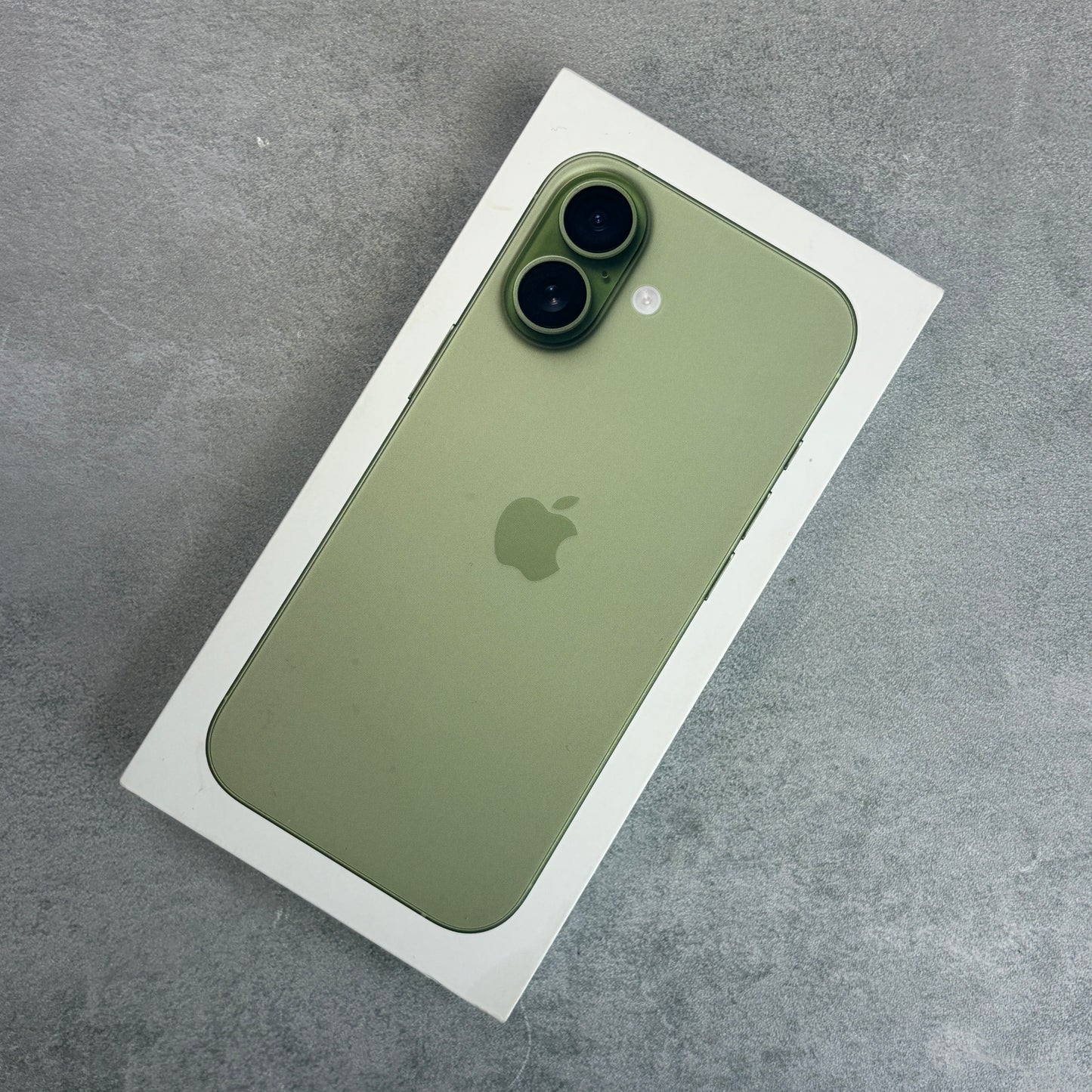 Apple iPhone 17 Sage (Unlocked)