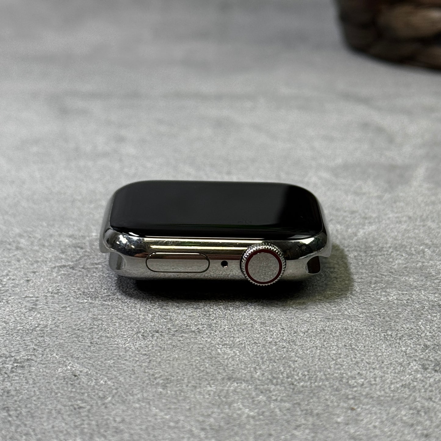 Apple Watch Series 9 41mm GPS Stainless Steel Silver with Apple Milanese Loop(Unlocked)